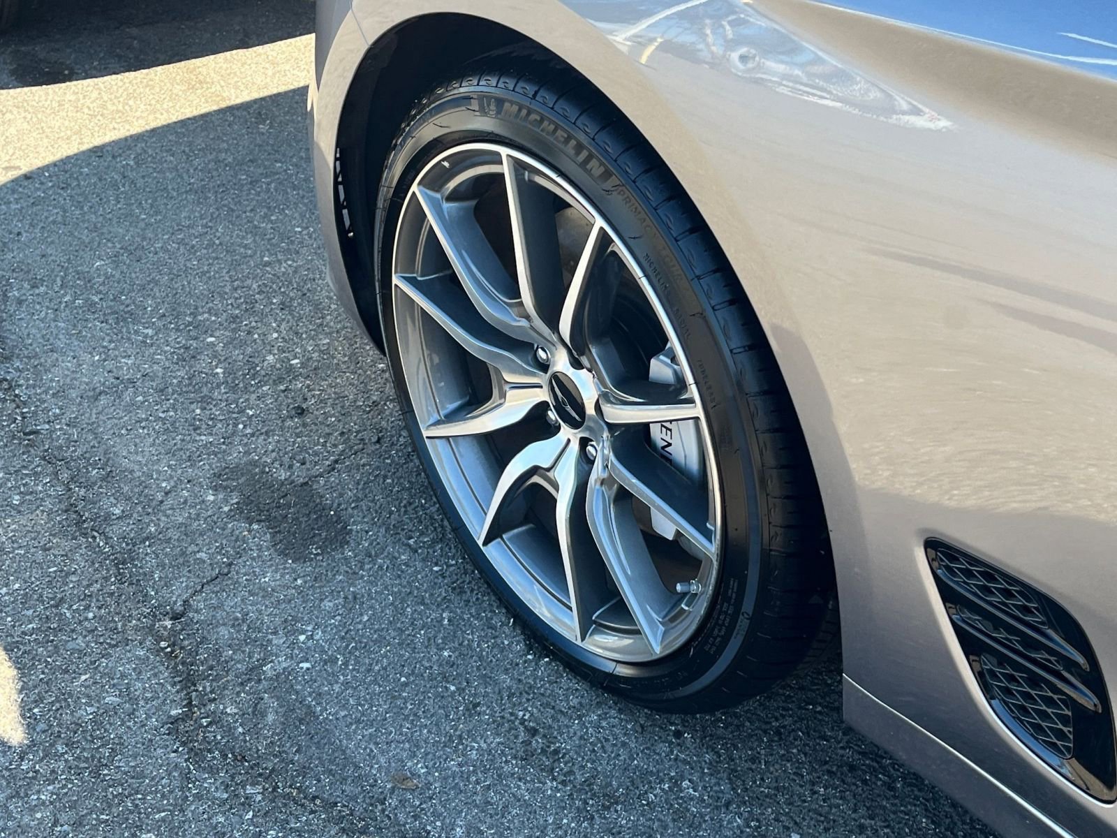 Thumbnail: 2025 Genesis G70 - 25
