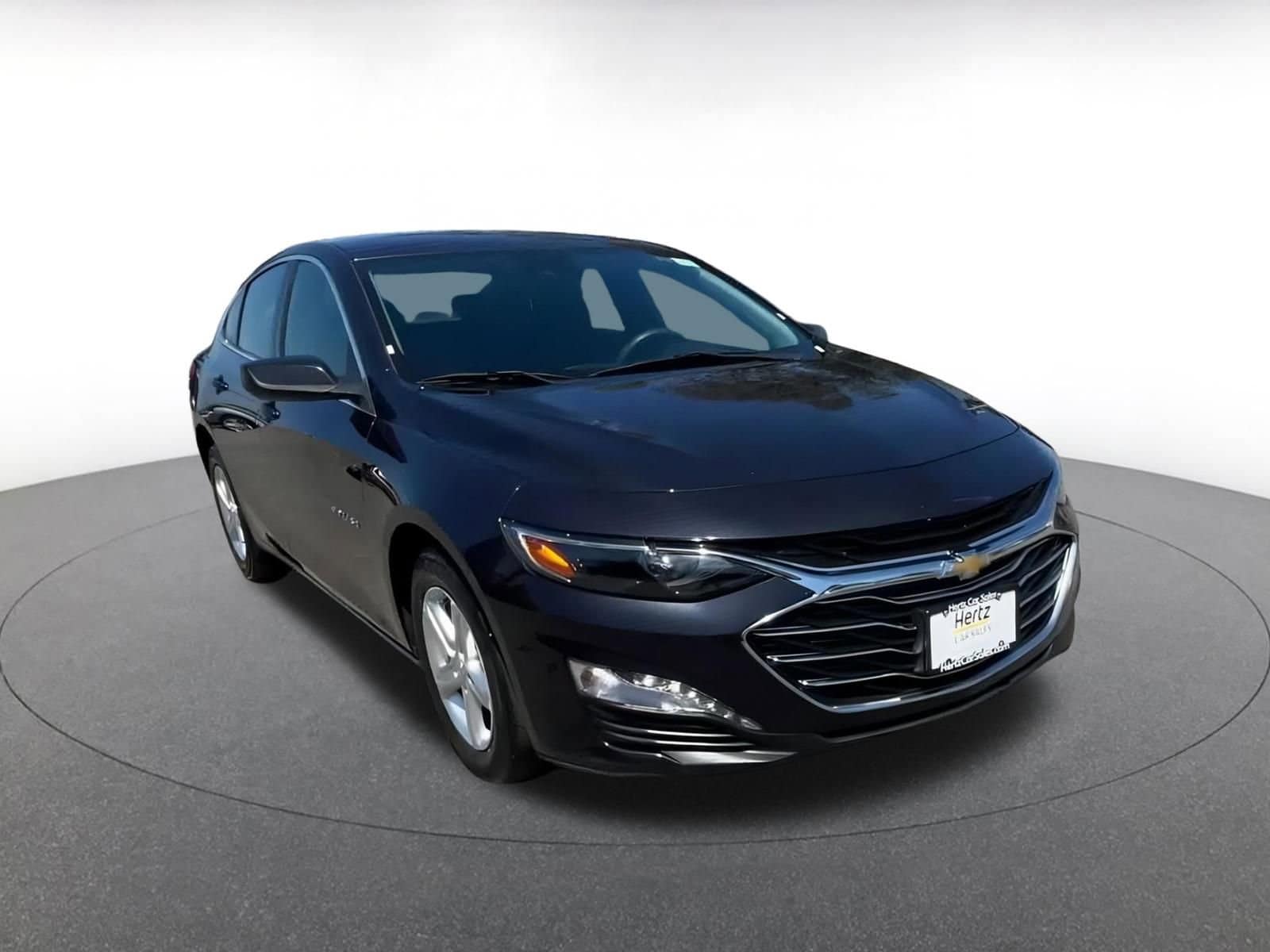 Thumbnail: 2023 Chevrolet Malibu - 3