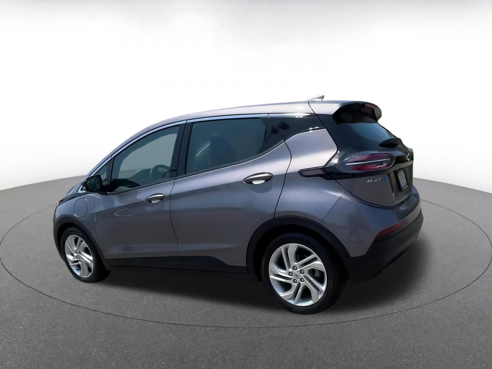 Thumbnail: 2023 Chevrolet Bolt EV - 8