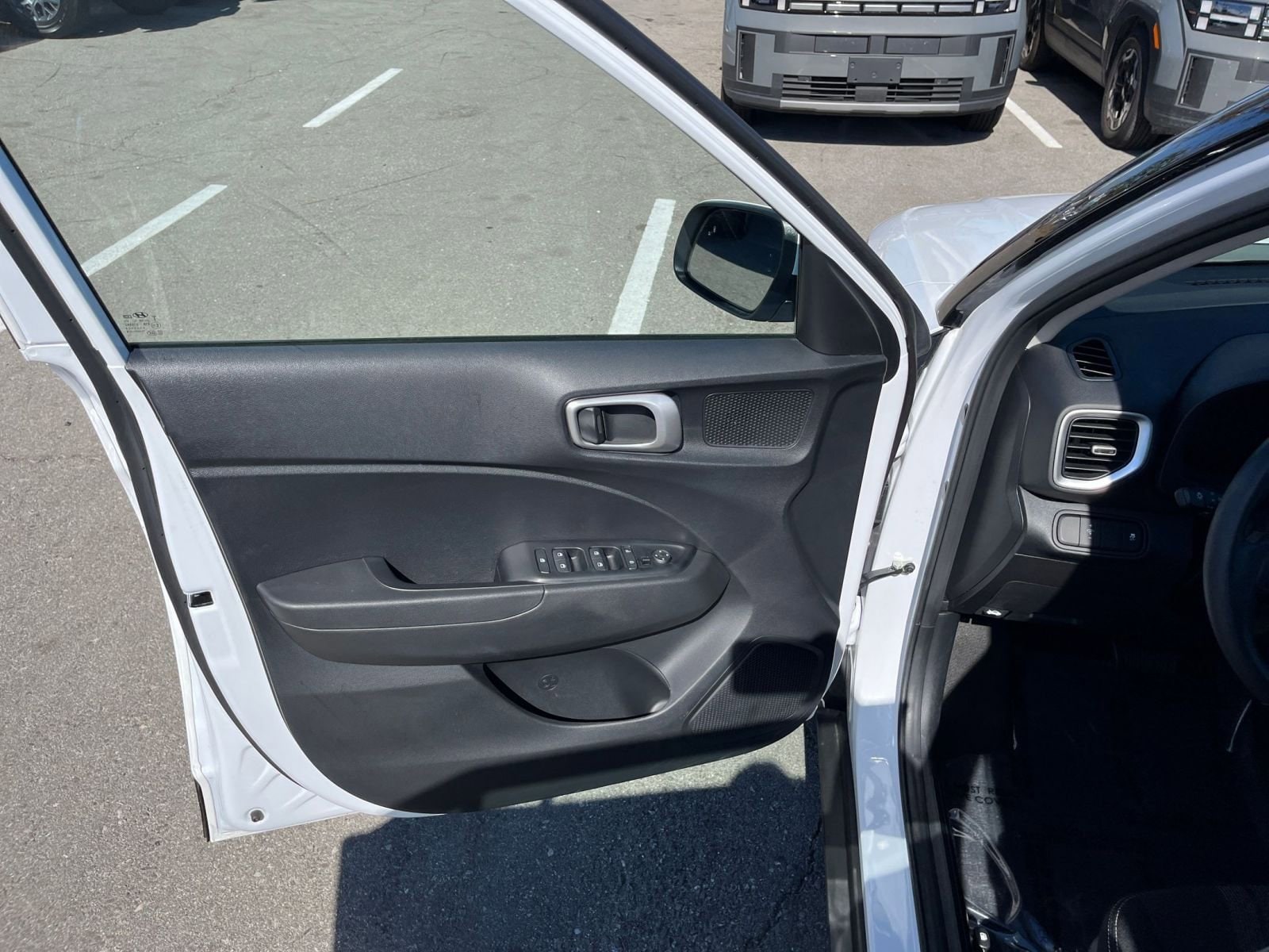 Thumbnail: 2025 Hyundai Venue - 20