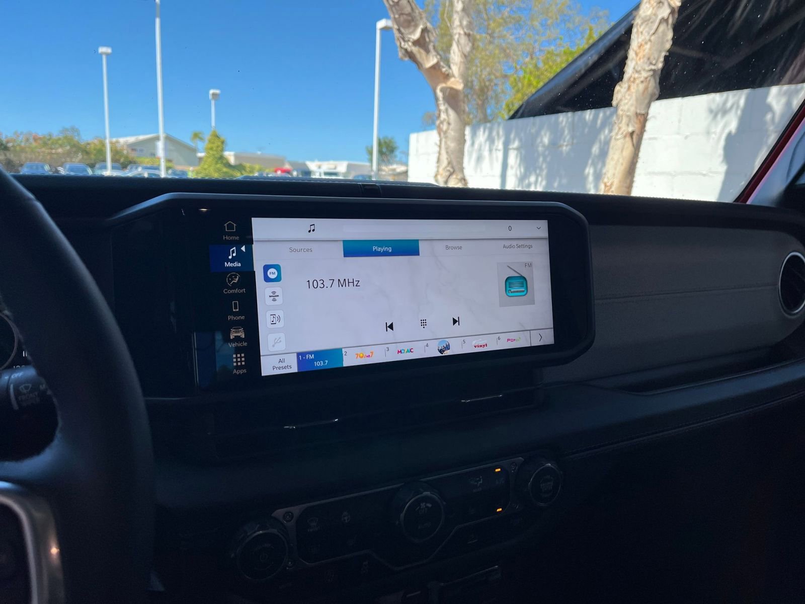 Thumbnail: 2025 Jeep Wrangler - 21