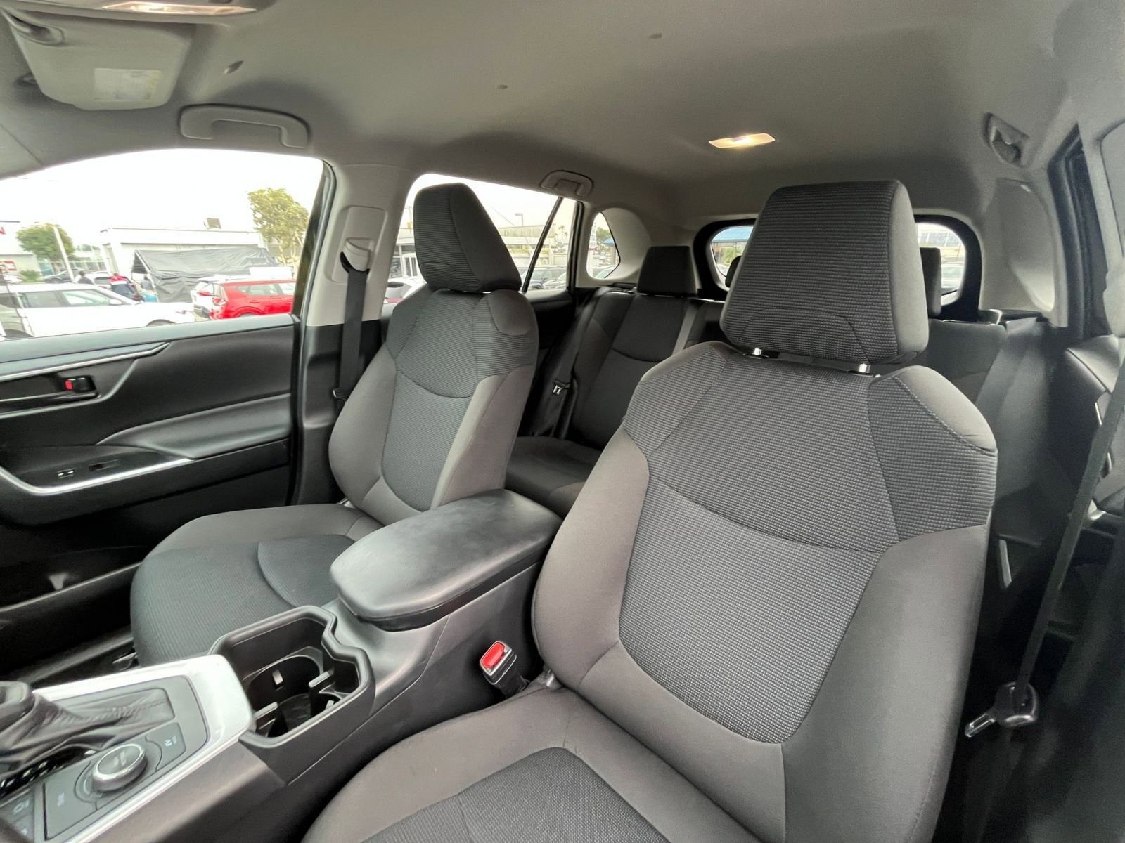 Thumbnail: 2025 Toyota RAV4 - 27