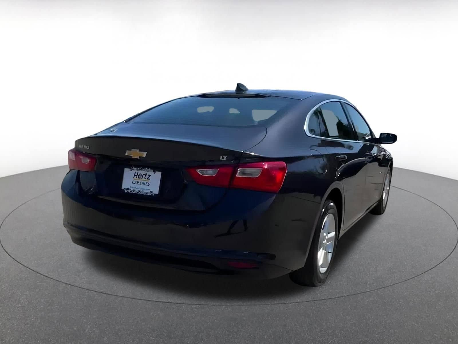 Thumbnail: 2023 Chevrolet Malibu - 15