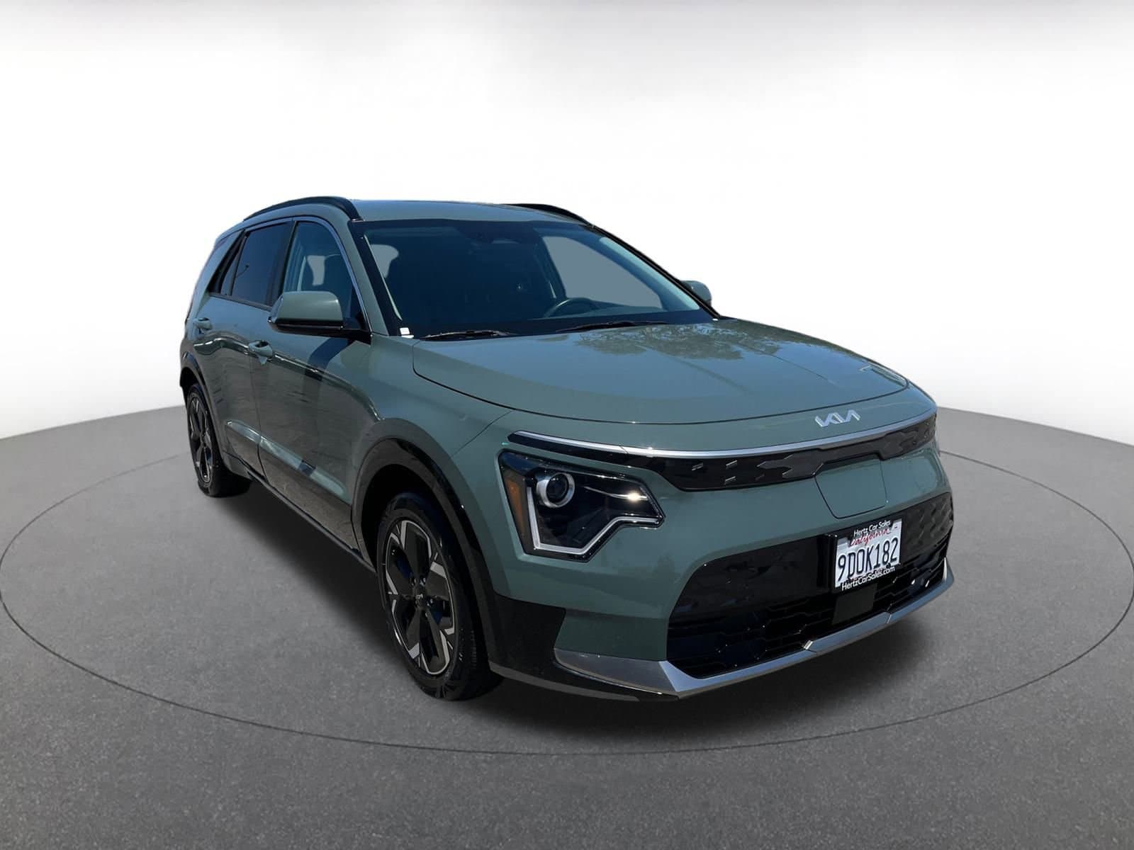 Thumbnail: 2023 Kia Niro - 1