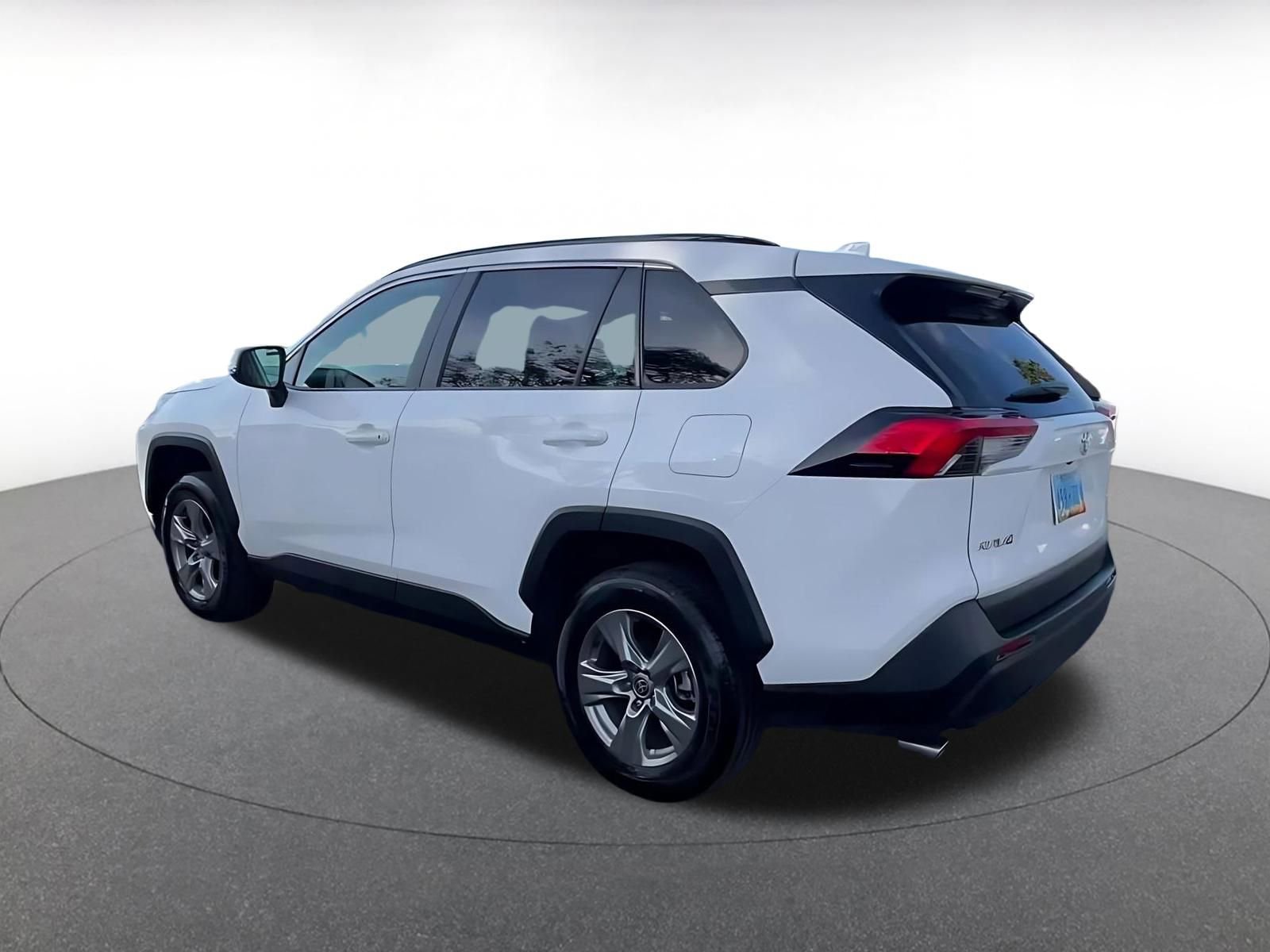 Thumbnail: 2025 Toyota RAV4 - 10