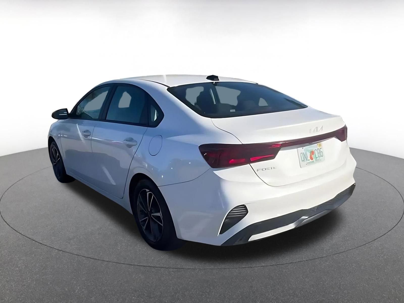 Thumbnail: 2023 Kia Forte - 11