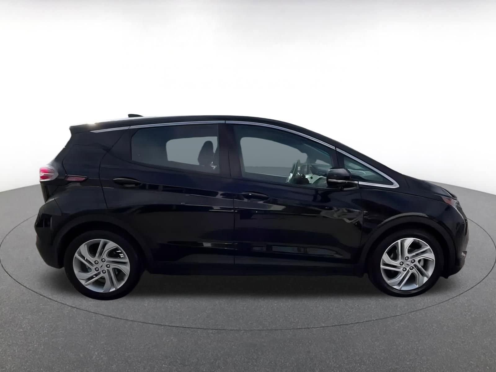 Thumbnail: 2023 Chevrolet Bolt EV - 13