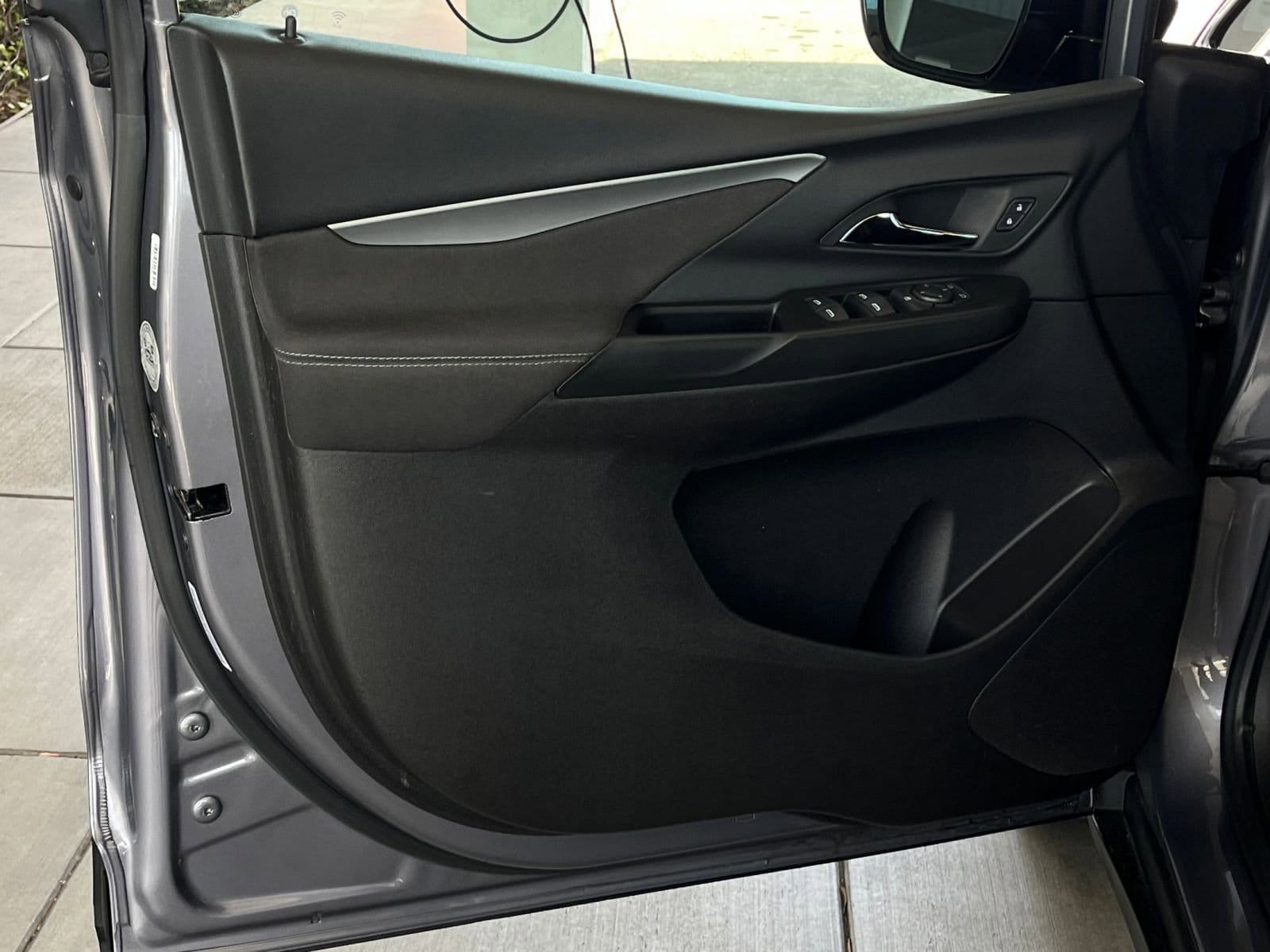 Thumbnail: 2023 Chevrolet Bolt EV - 20