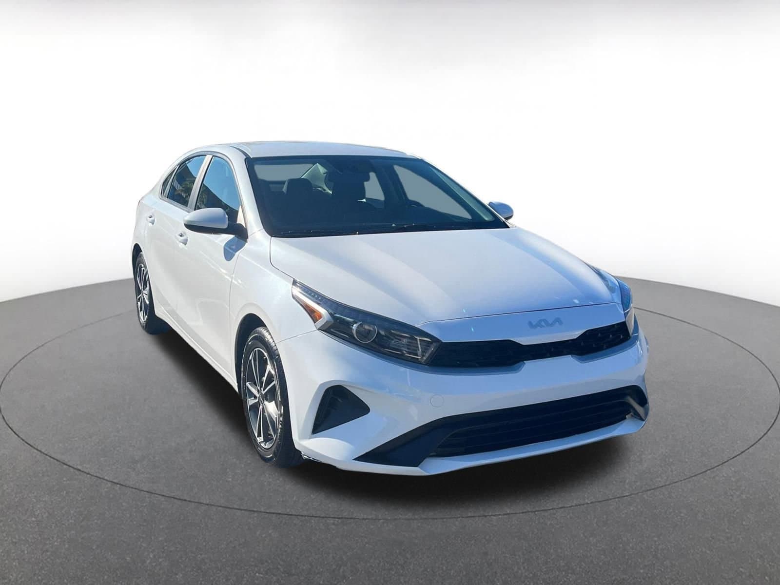 Thumbnail: 2023 Kia Forte - 1