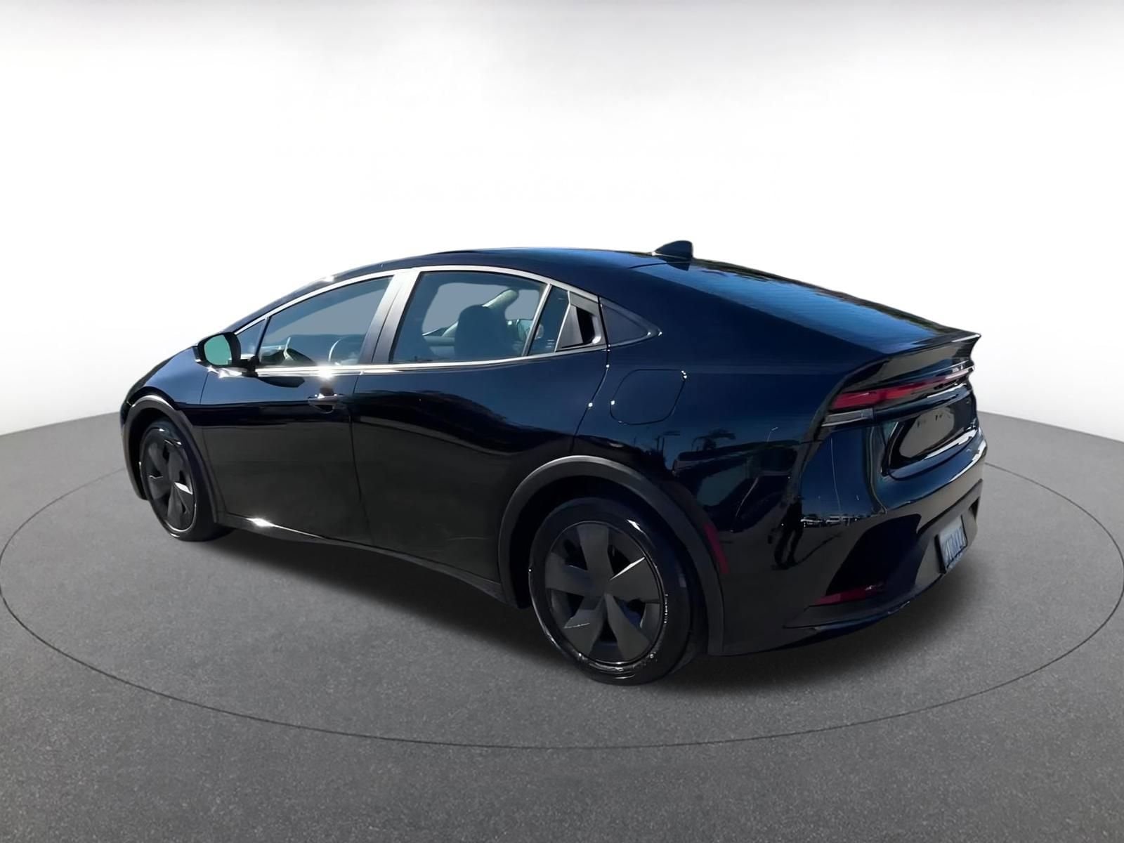 Thumbnail: 2025 Toyota Prius - 10