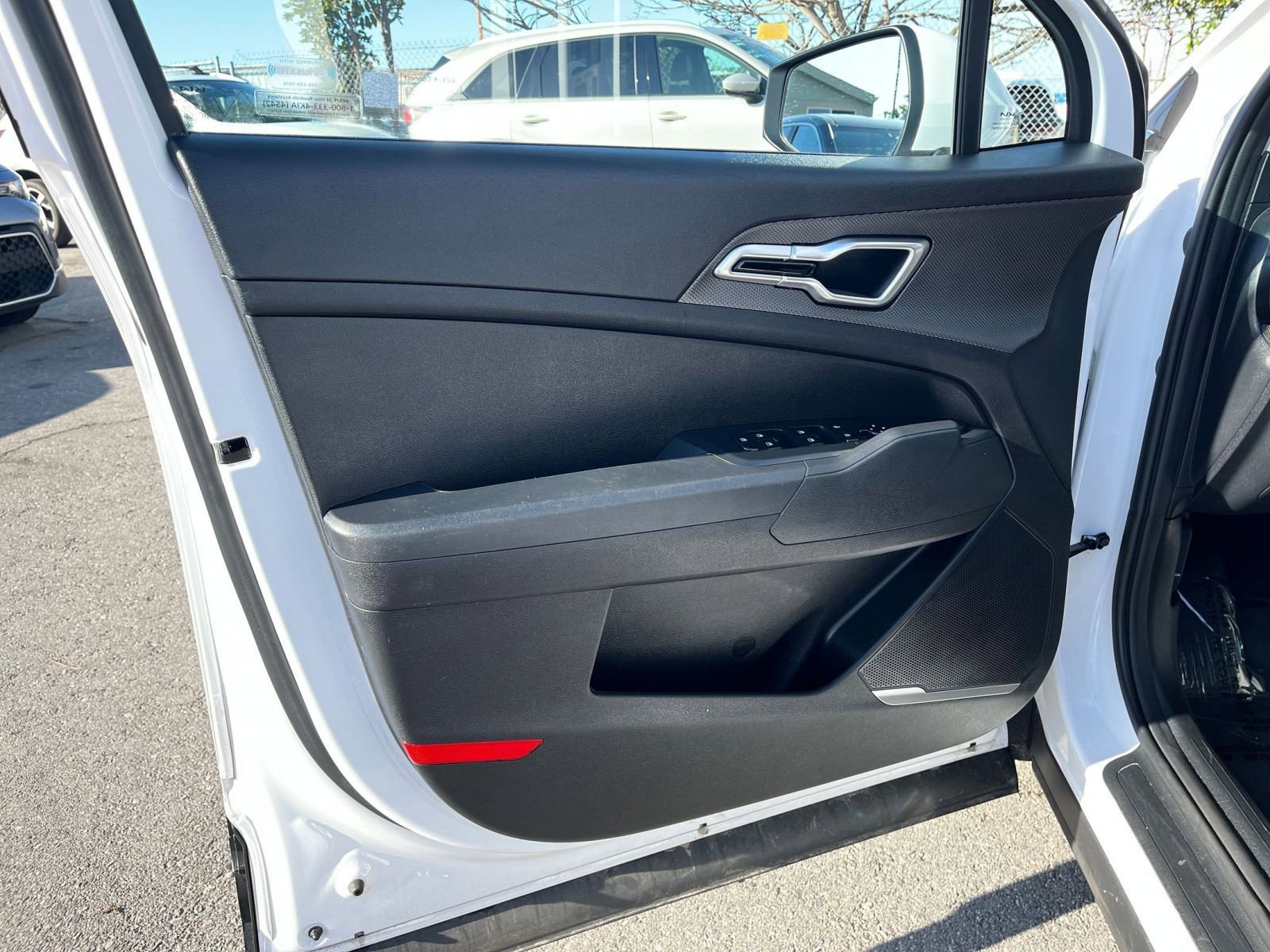 Thumbnail: 2025 Kia Sportage - 18