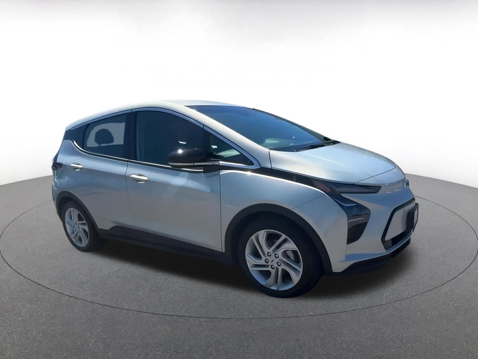 Thumbnail: 2023 Chevrolet Bolt EV - 2