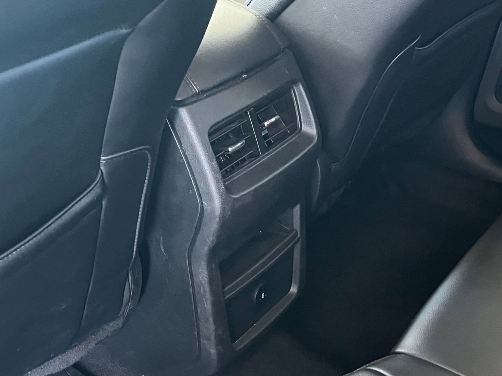 Thumbnail: 2023 Ford Edge - 20