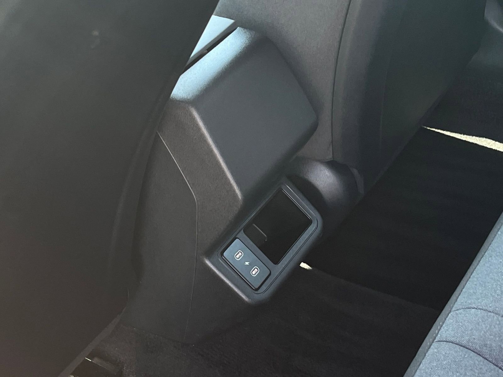 Thumbnail: 2025 Kia K4 - 23
