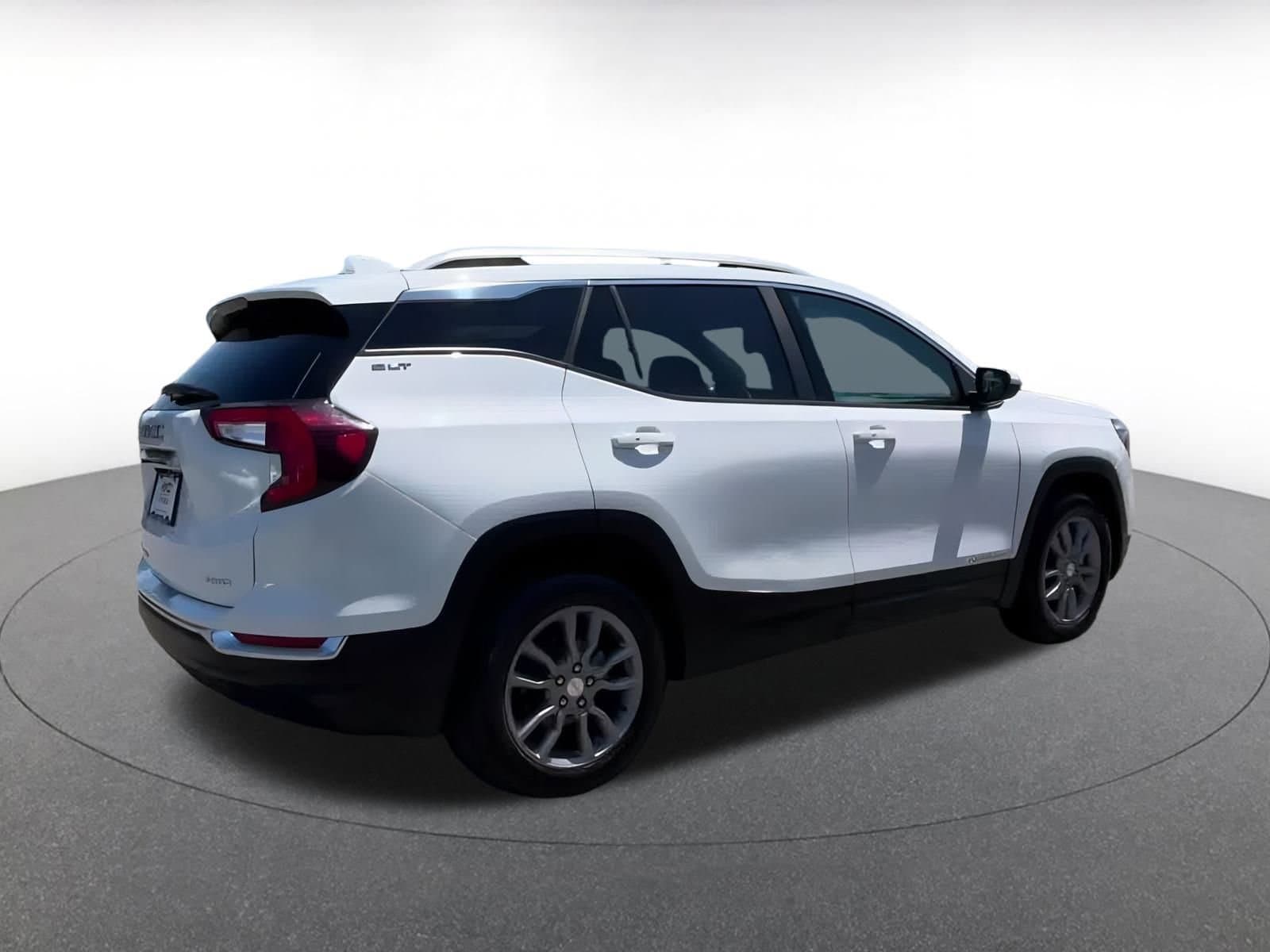 Thumbnail: 2024 GMC Terrain - 11