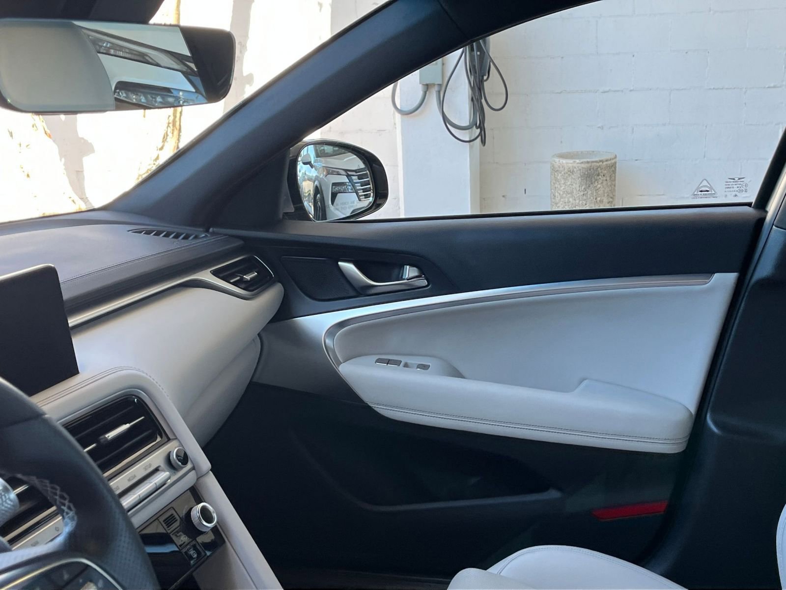 Thumbnail: 2025 Genesis G70 - 35