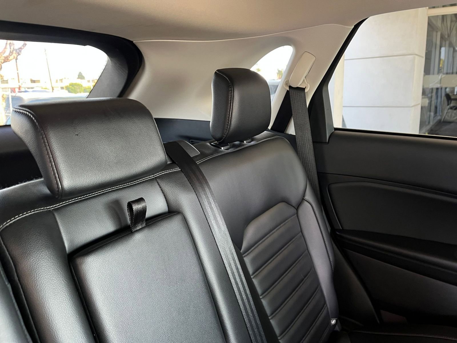 Thumbnail: 2023 Ford Edge - 32