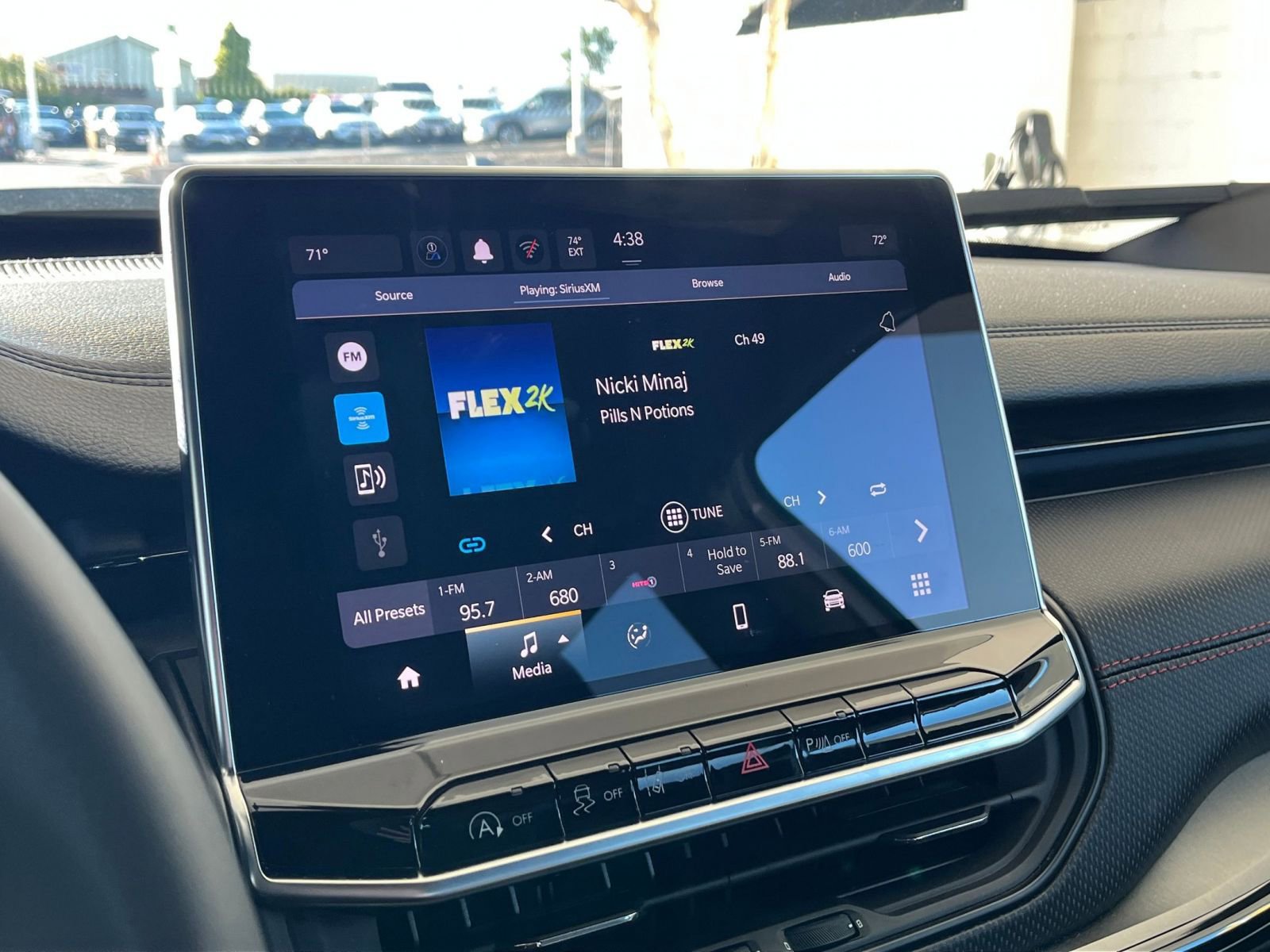 Thumbnail: 2025 Jeep Compass - 21