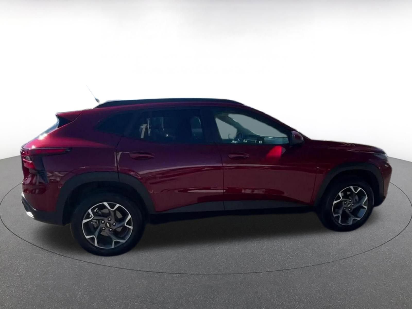 Thumbnail: 2025 Chevrolet Trax - 16