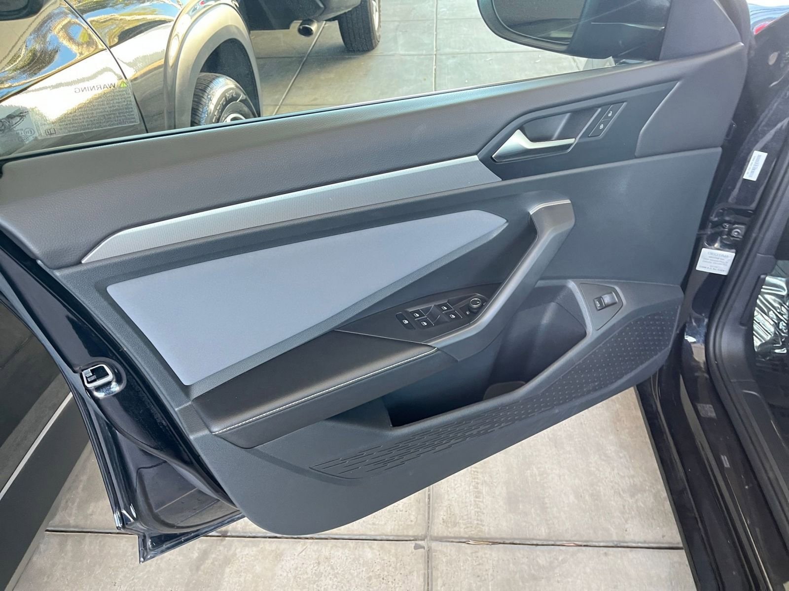 Thumbnail: 2025 Volkswagen Jetta - 20