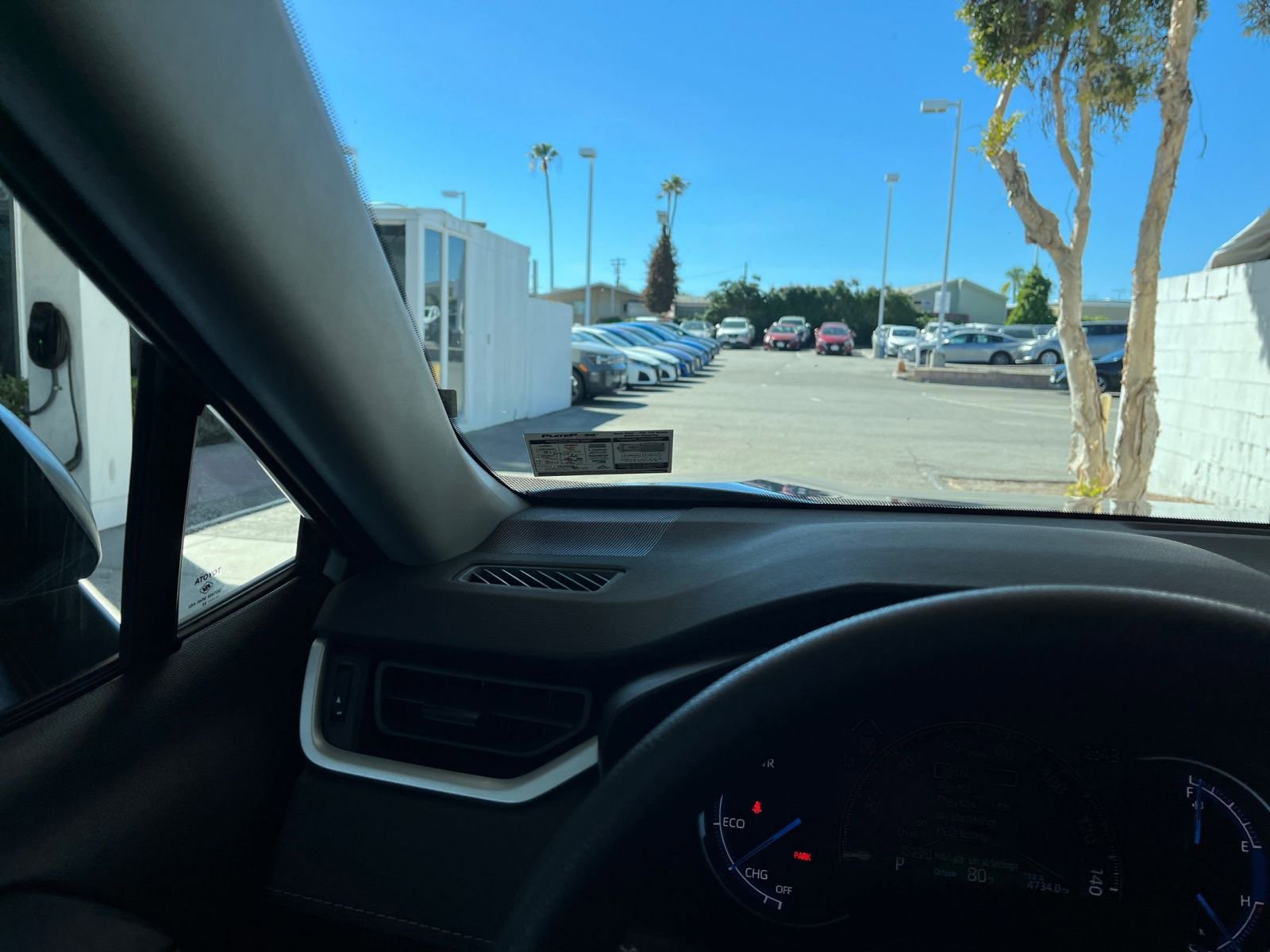 Thumbnail: 2025 Toyota RAV4 - 34