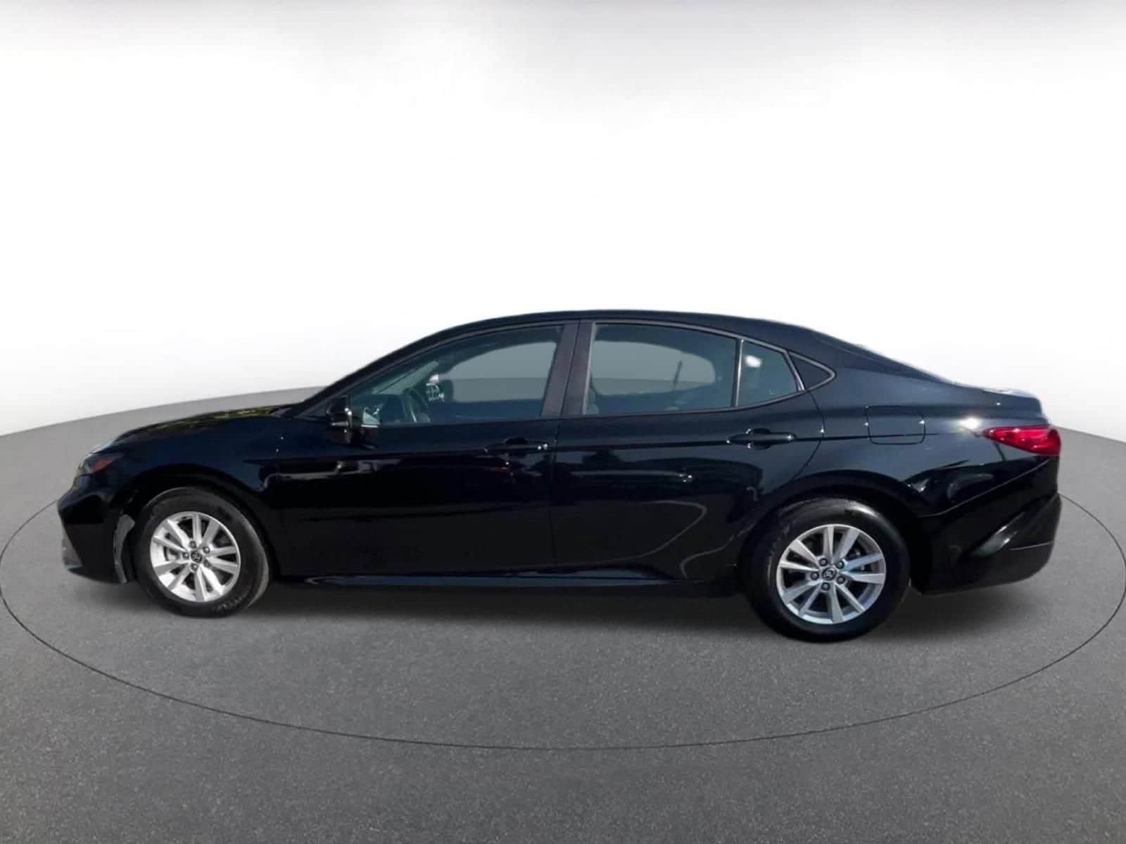 Thumbnail: 2025 Toyota Camry - 9