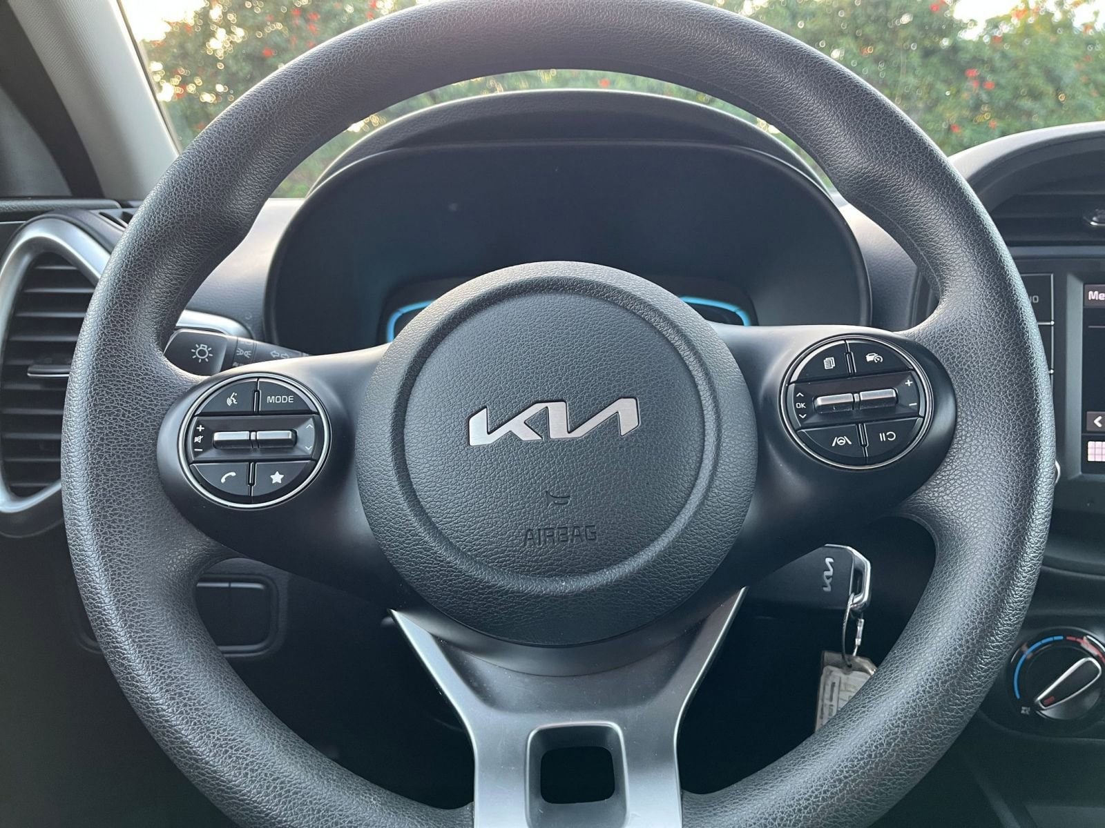 Thumbnail: 2025 Kia Soul - 28