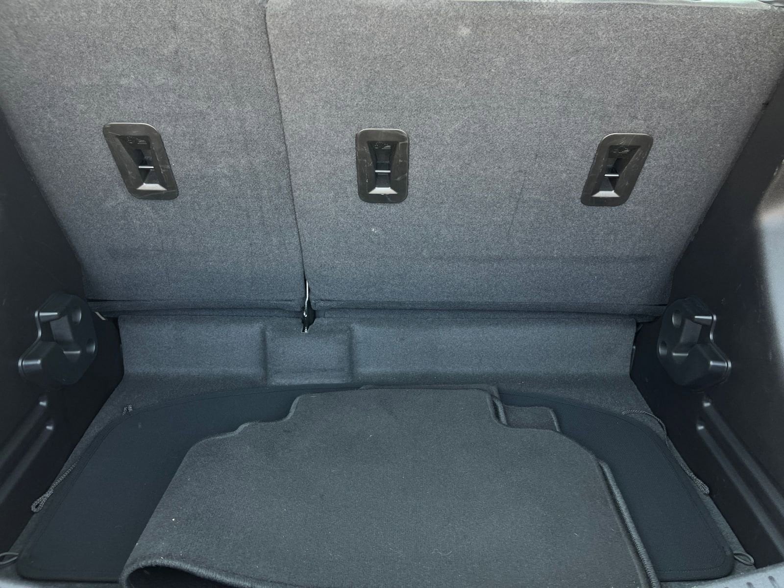 Thumbnail: 2023 Chevrolet Bolt EV - 30