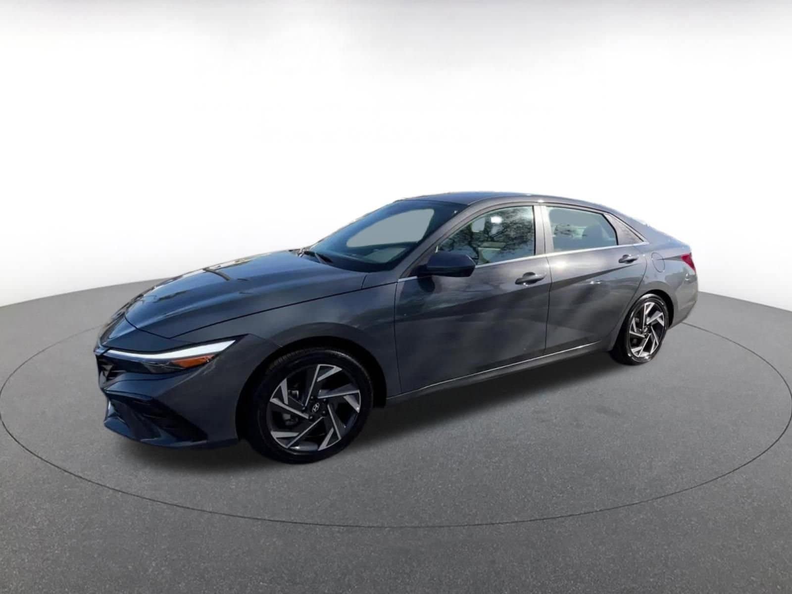 Thumbnail: 2025 Hyundai Elantra - 8