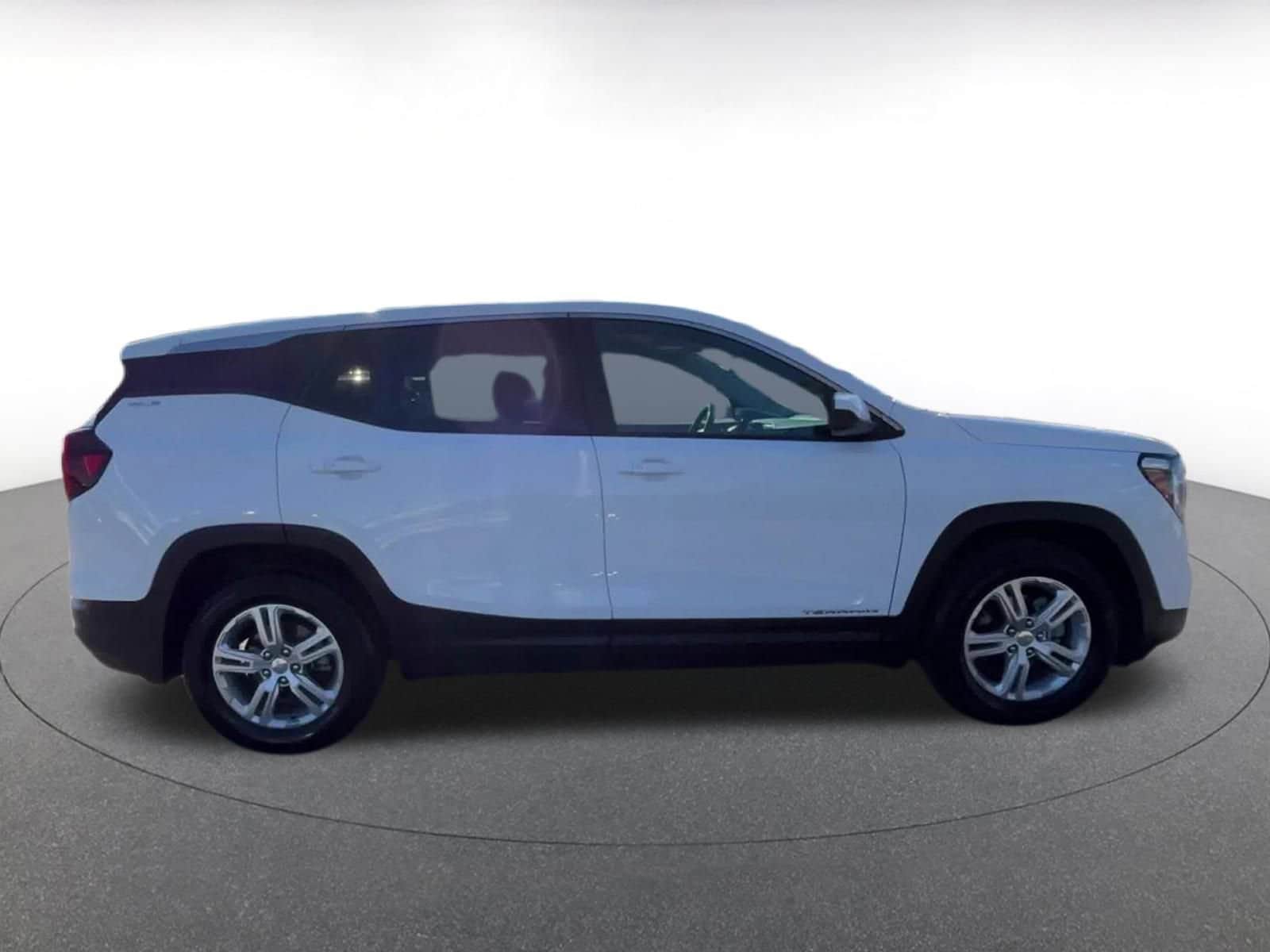 Thumbnail: 2024 GMC Terrain - 16