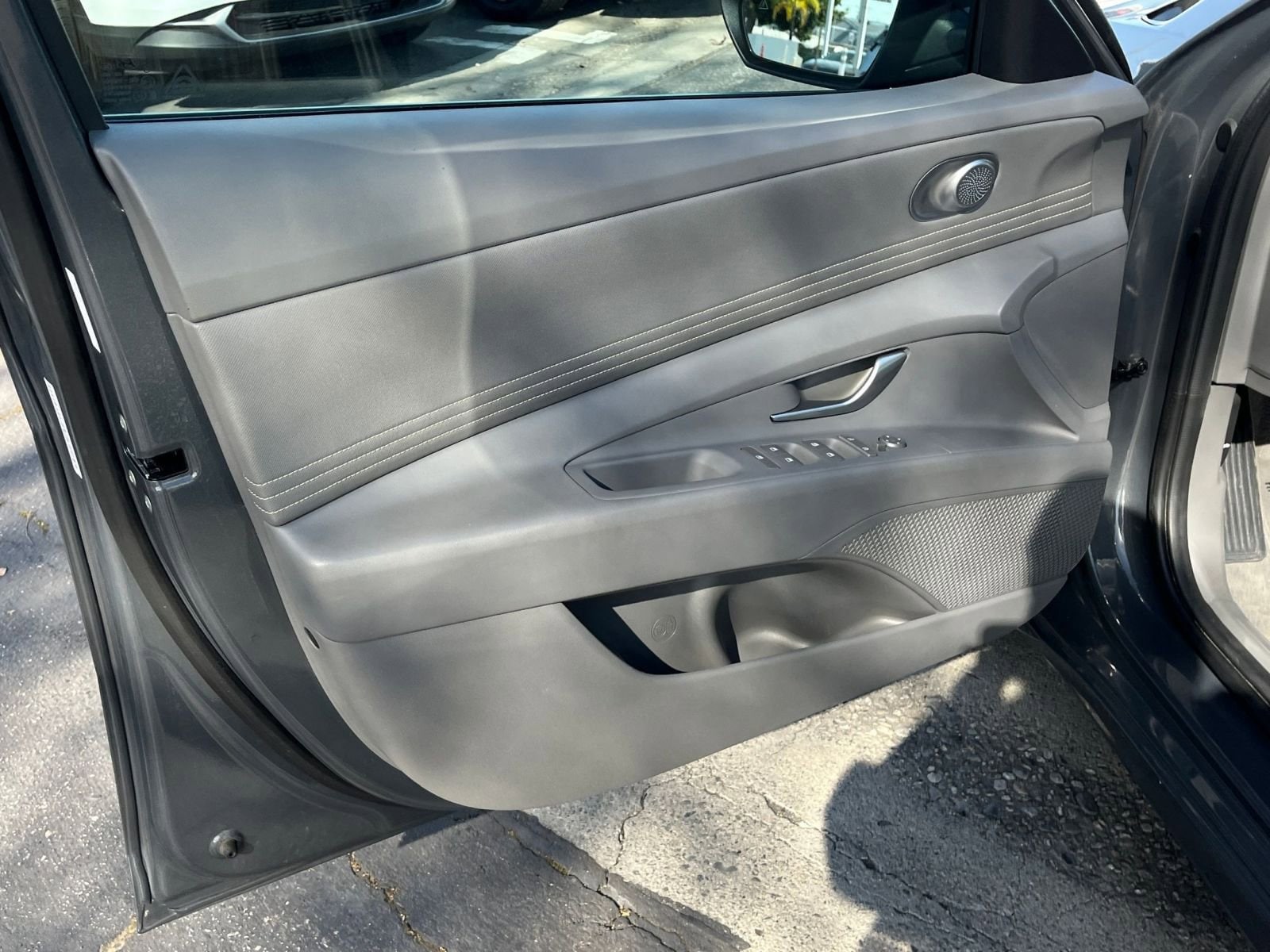 Thumbnail: 2025 Hyundai Elantra - 18