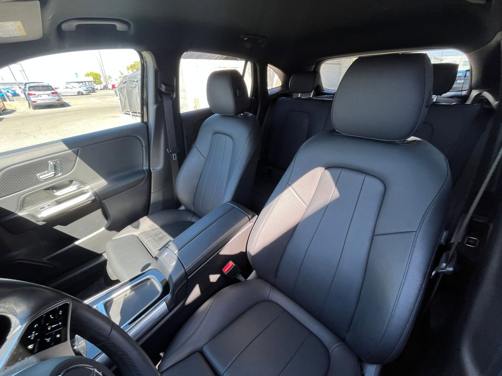 Thumbnail: 2025 Mercedes-Benz GLA - 27