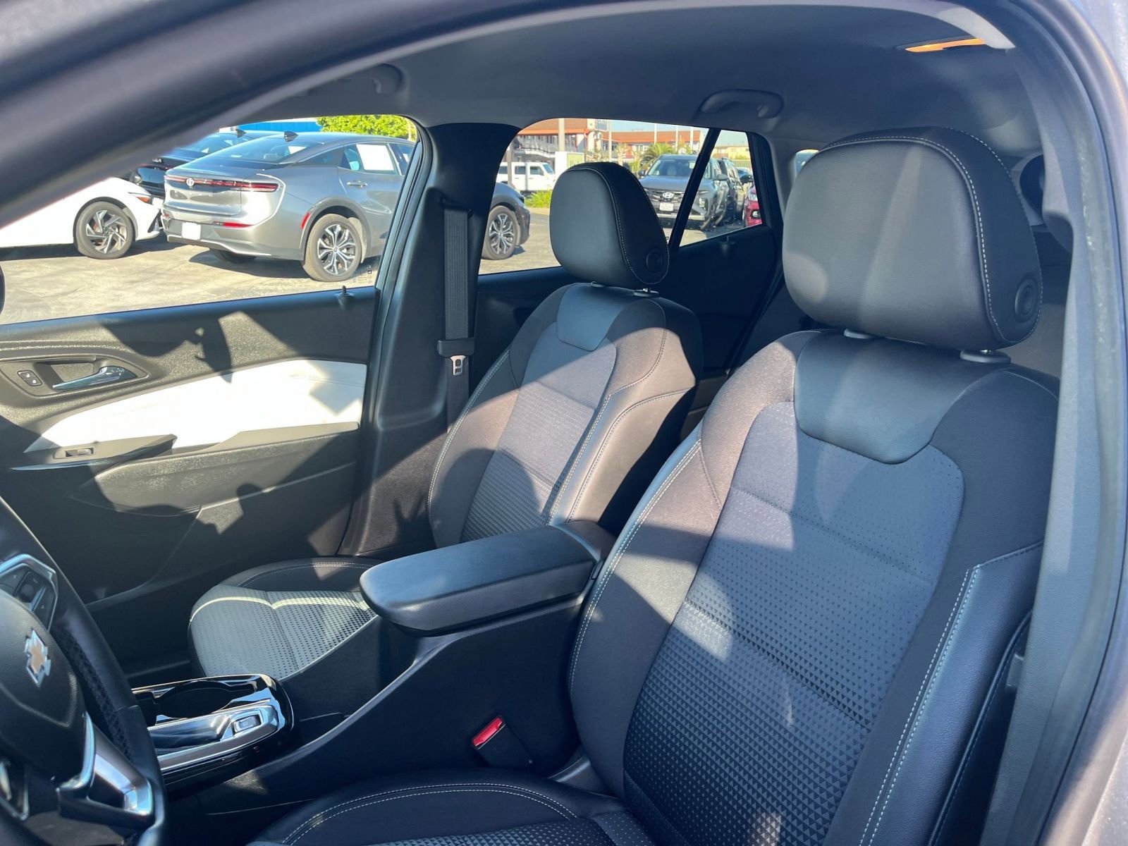 Thumbnail: 2025 Chevrolet Trax - 27