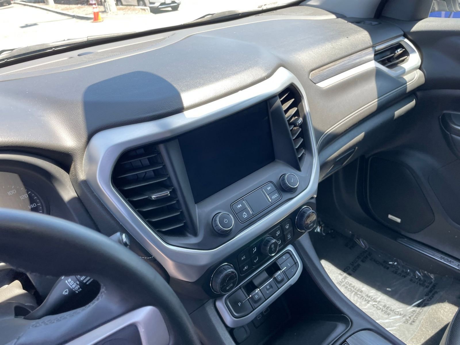2023 GMC Acadia SLT 15