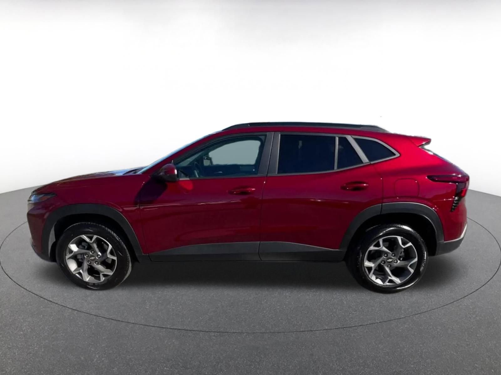 Thumbnail: 2025 Chevrolet Trax - 9
