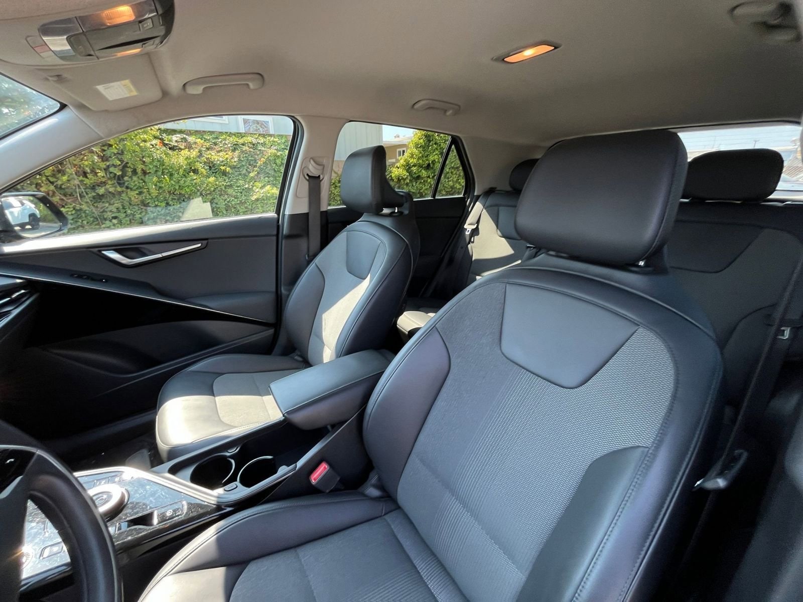 Thumbnail: 2023 Kia Niro - 26