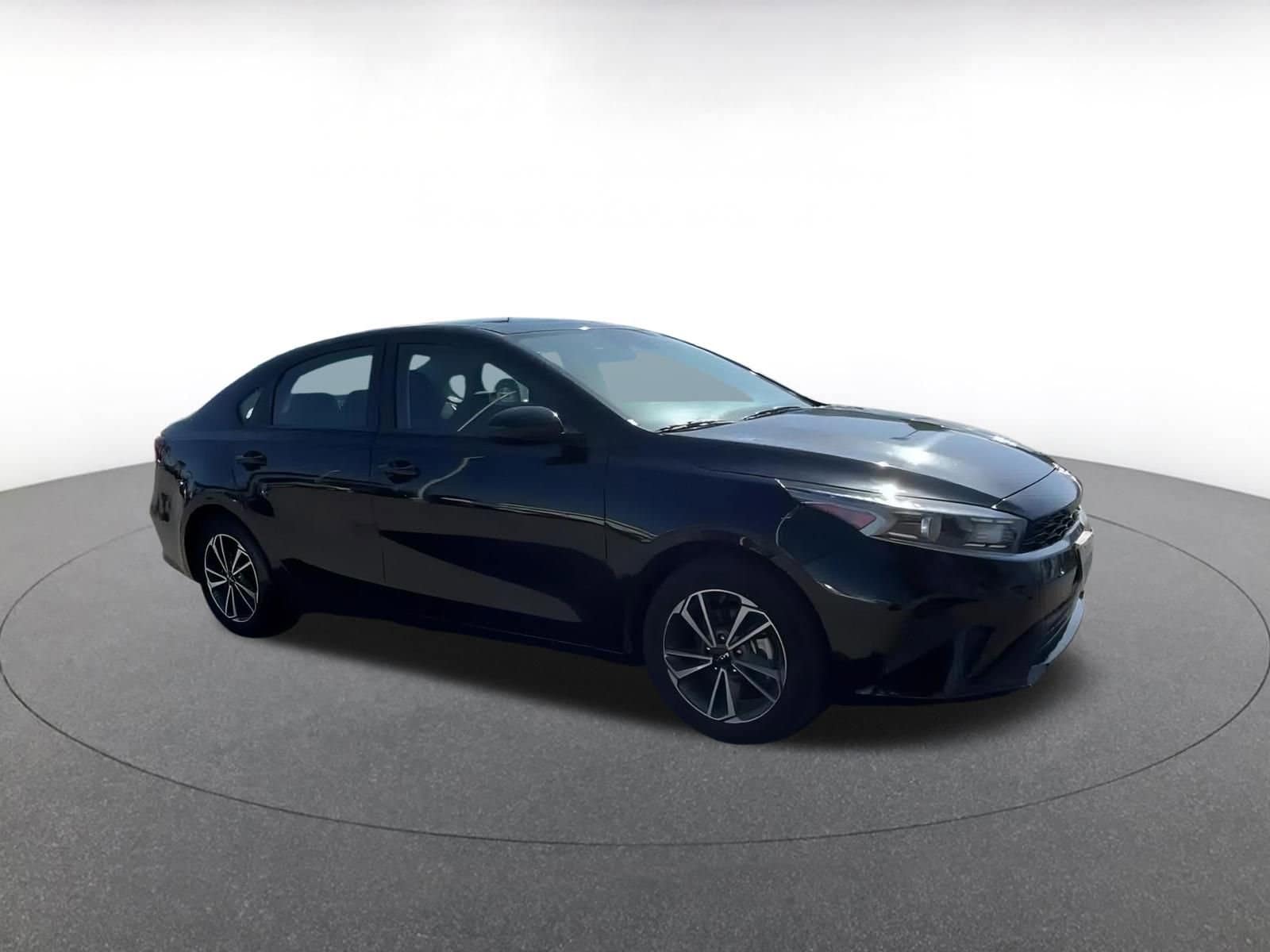 Thumbnail: 2024 Kia Forte - 2