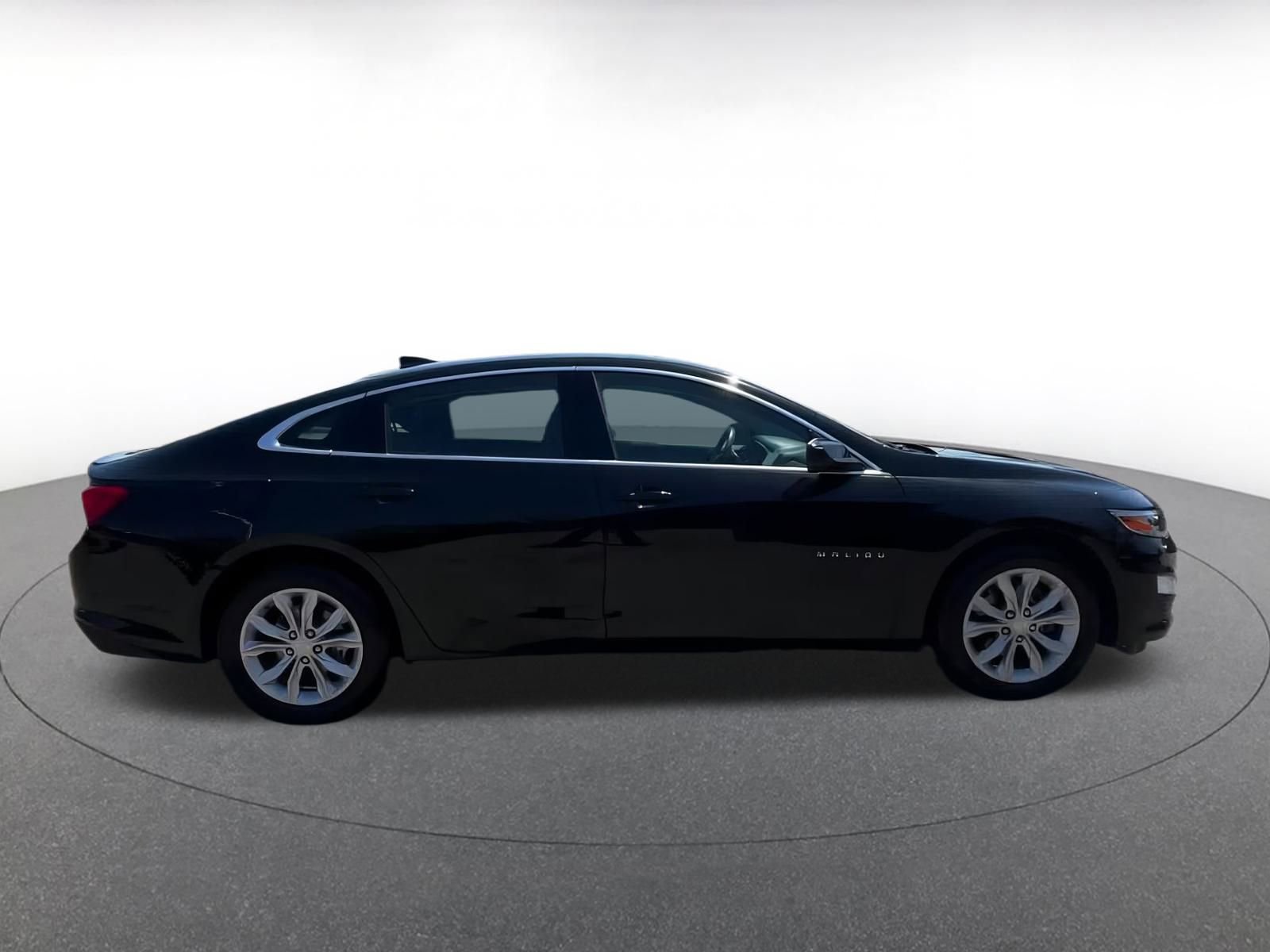 Thumbnail: 2023 Chevrolet Malibu - 13