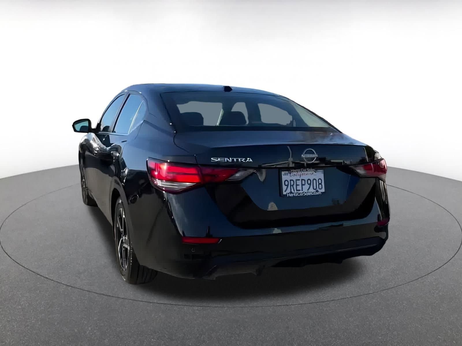 Thumbnail: 2025 Nissan Sentra - 11