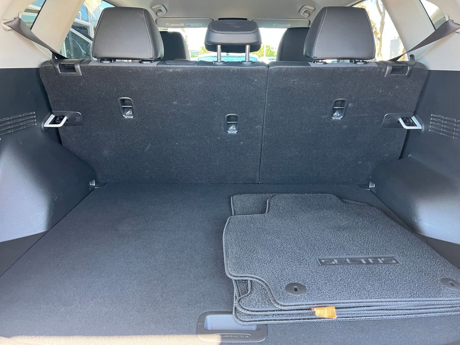 Thumbnail: 2025 Kia Seltos - 33