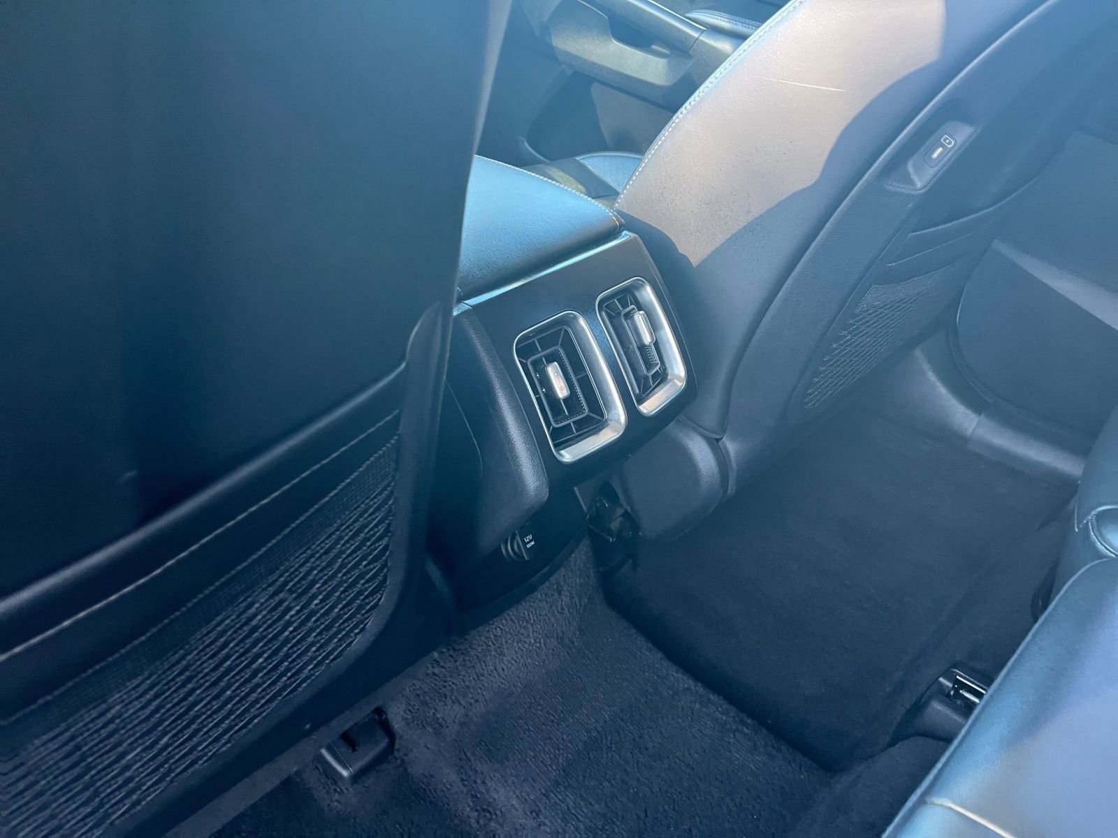 Thumbnail: 2024 Kia Sorento - 23