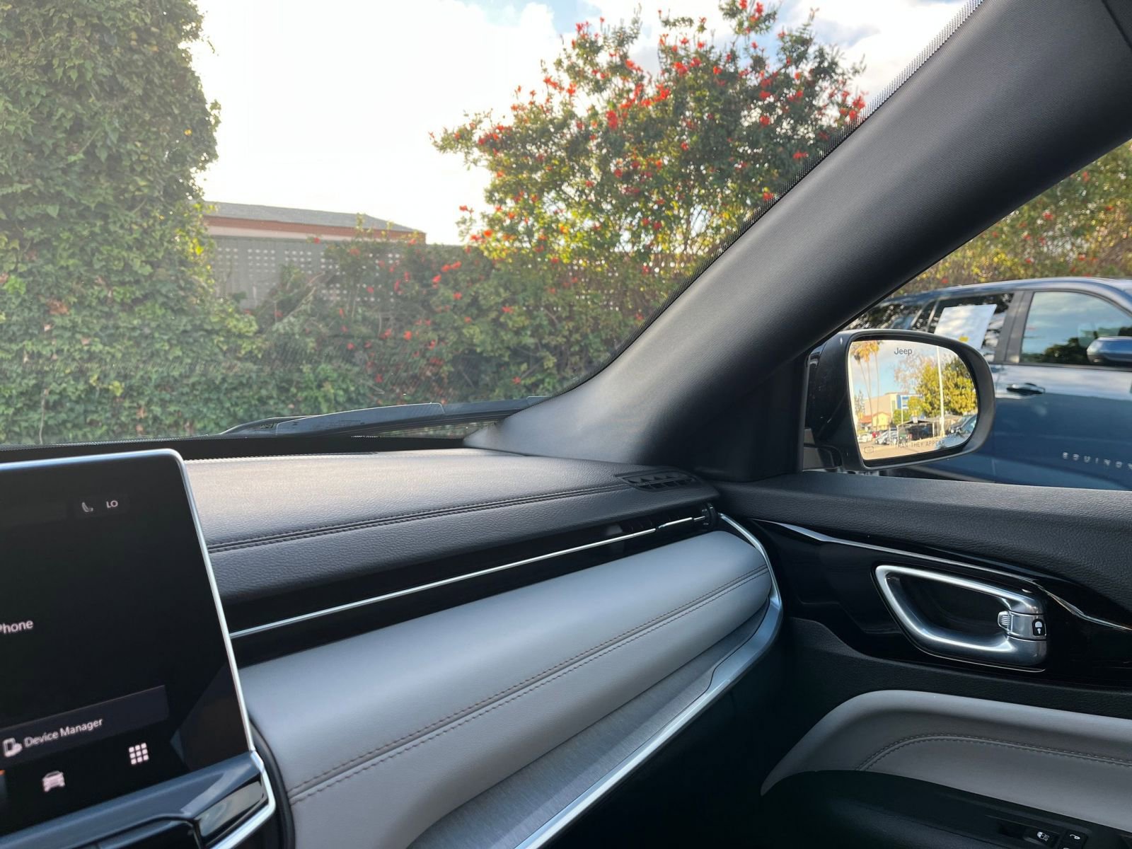 Thumbnail: 2025 Jeep Compass - 35