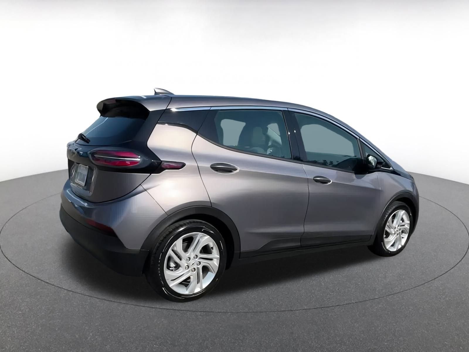 Thumbnail: 2023 Chevrolet Bolt EV - 12