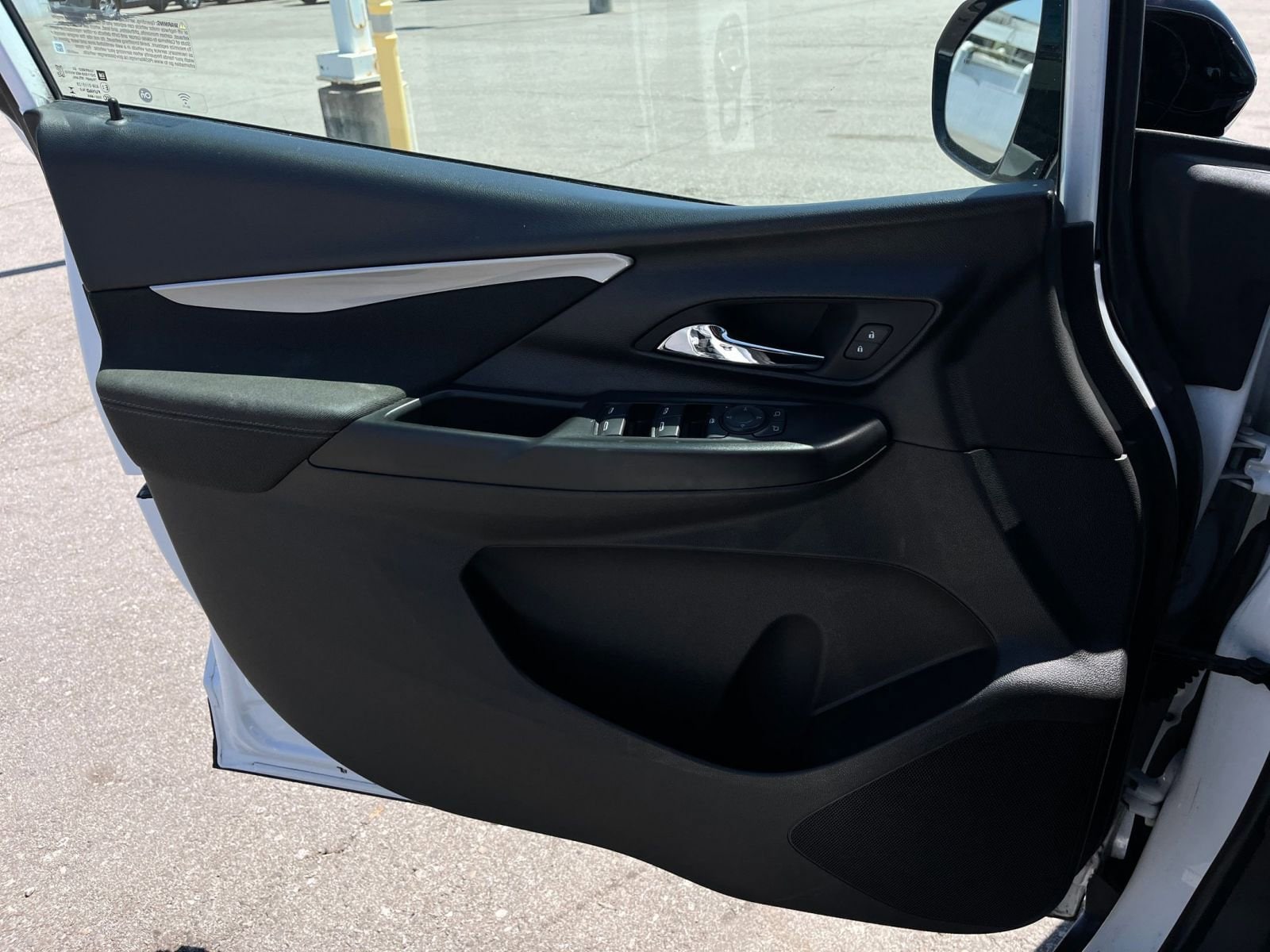 Thumbnail: 2023 Chevrolet Bolt EV - 20