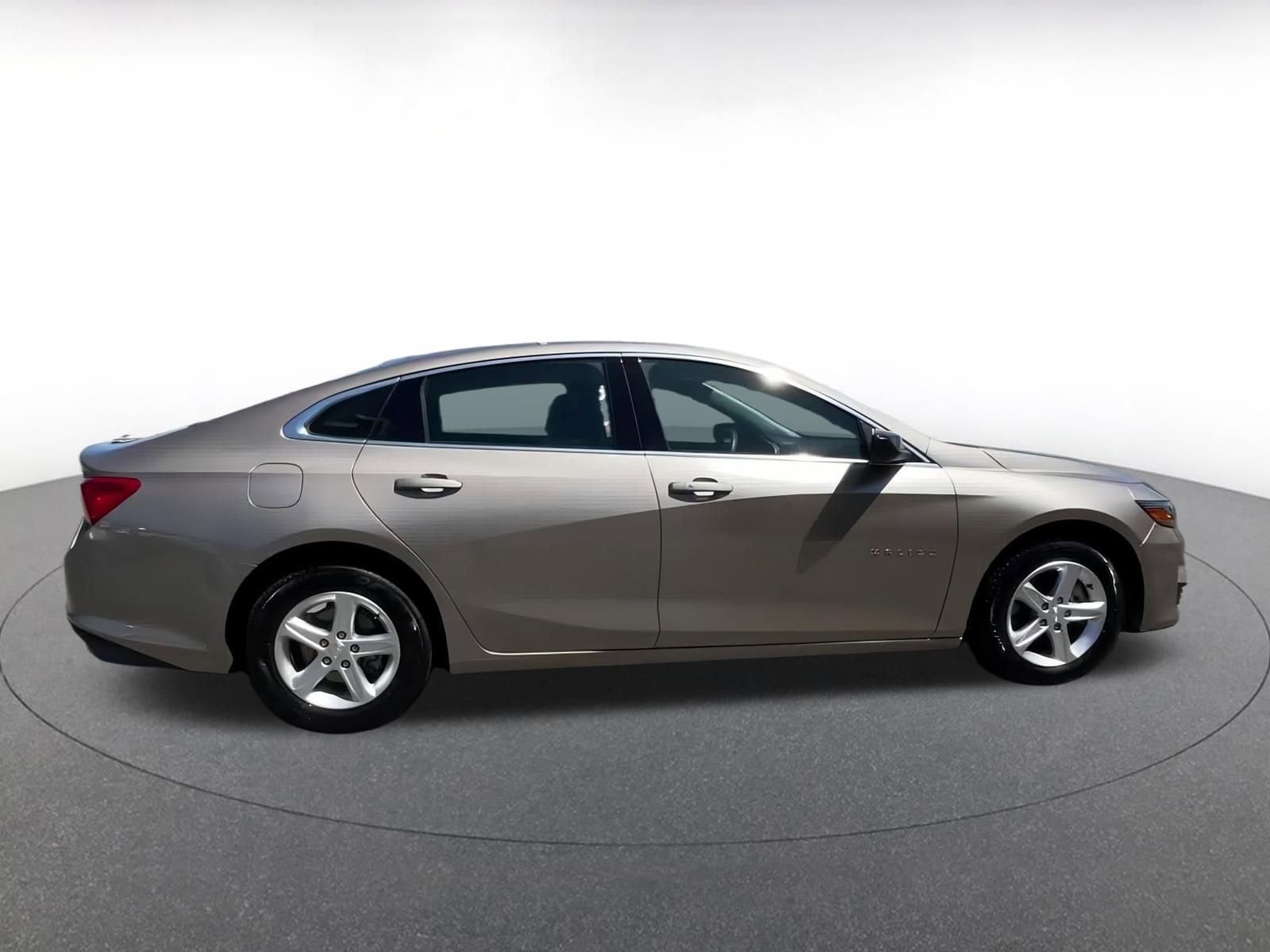 Thumbnail: 2023 Chevrolet Malibu - 13