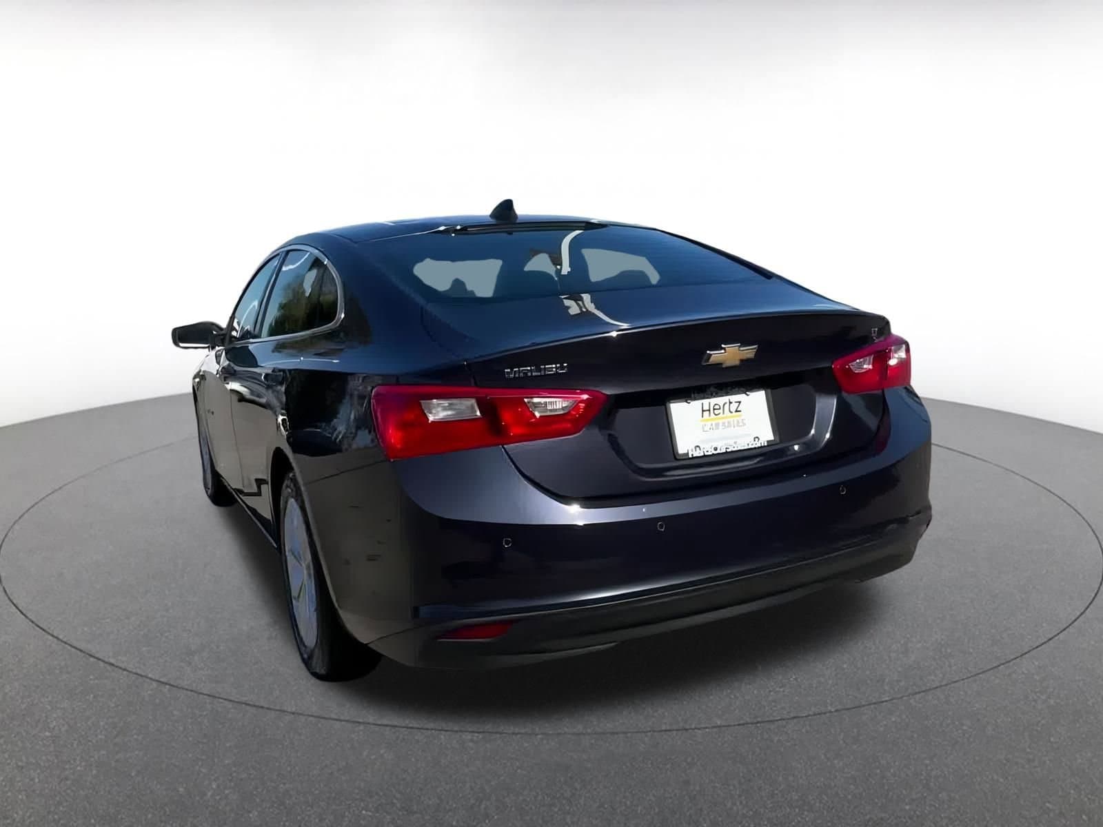 Thumbnail: 2023 Chevrolet Malibu - 9