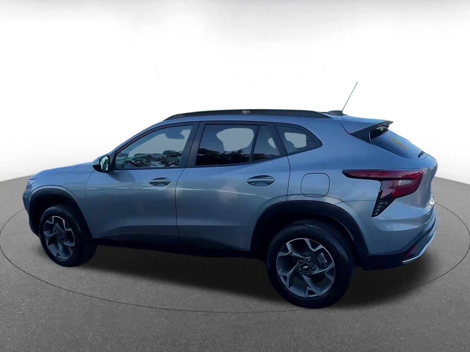 Thumbnail: 2025 Chevrolet Trax - 10