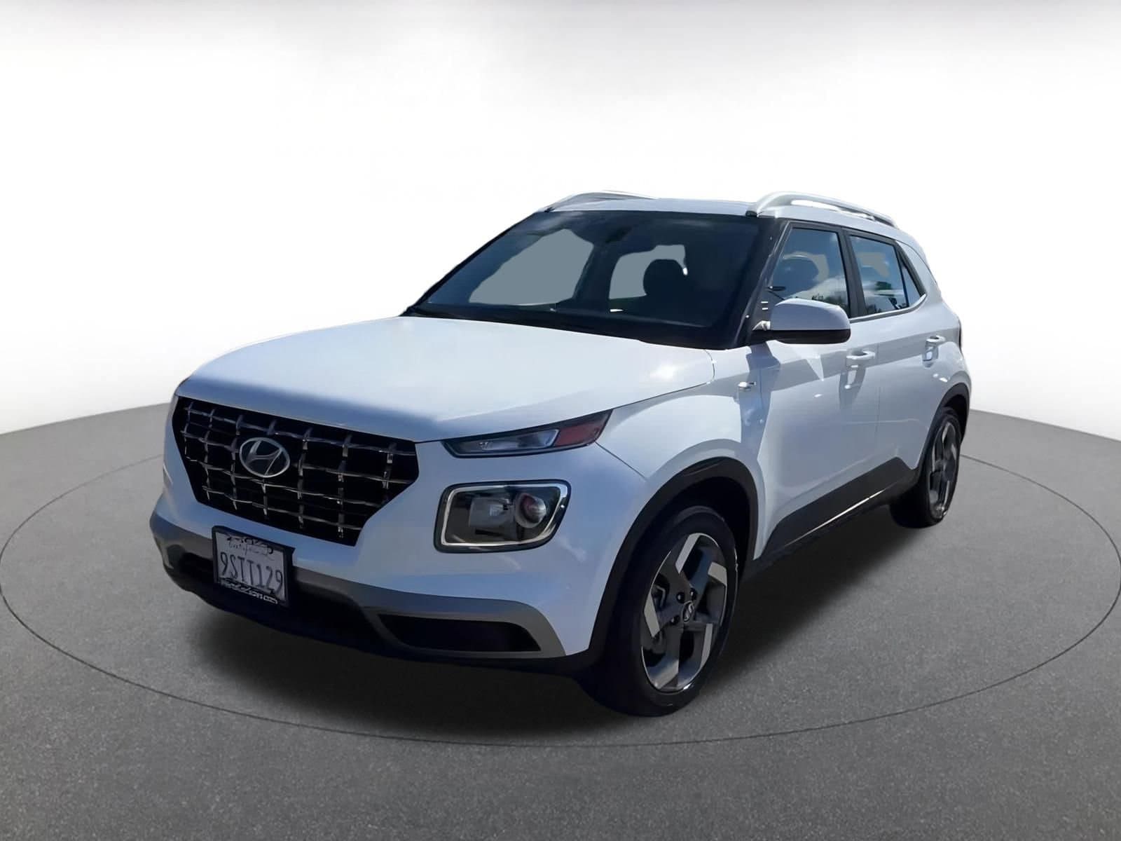 Thumbnail: 2025 Hyundai Venue - 7