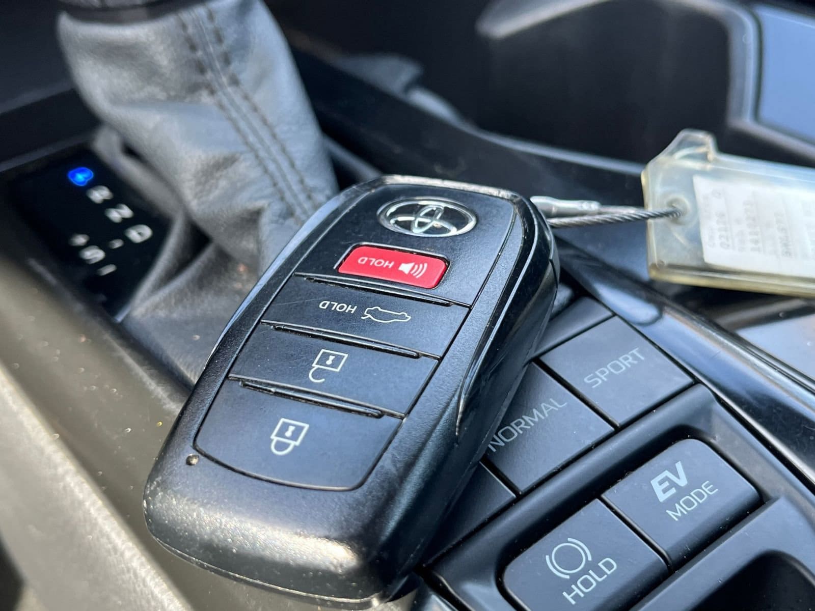 Thumbnail: 2025 Toyota Camry - 21