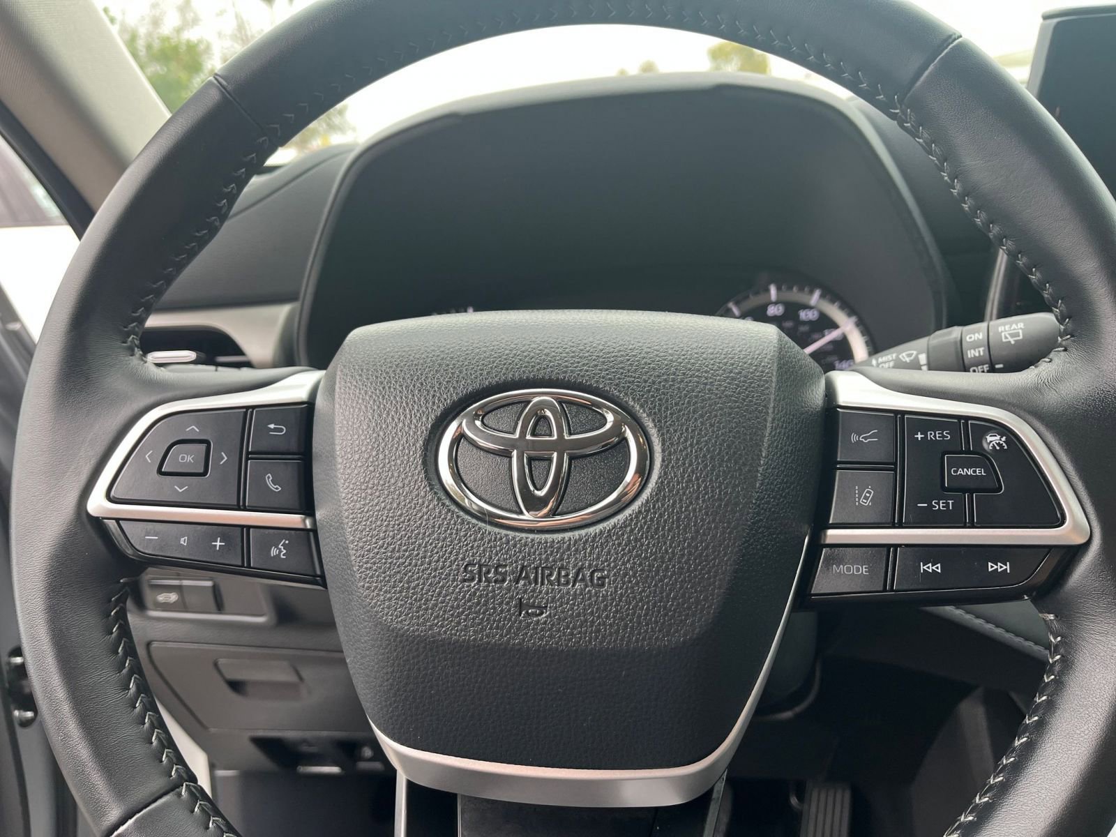 Thumbnail: 2025 Toyota Highlander - 29